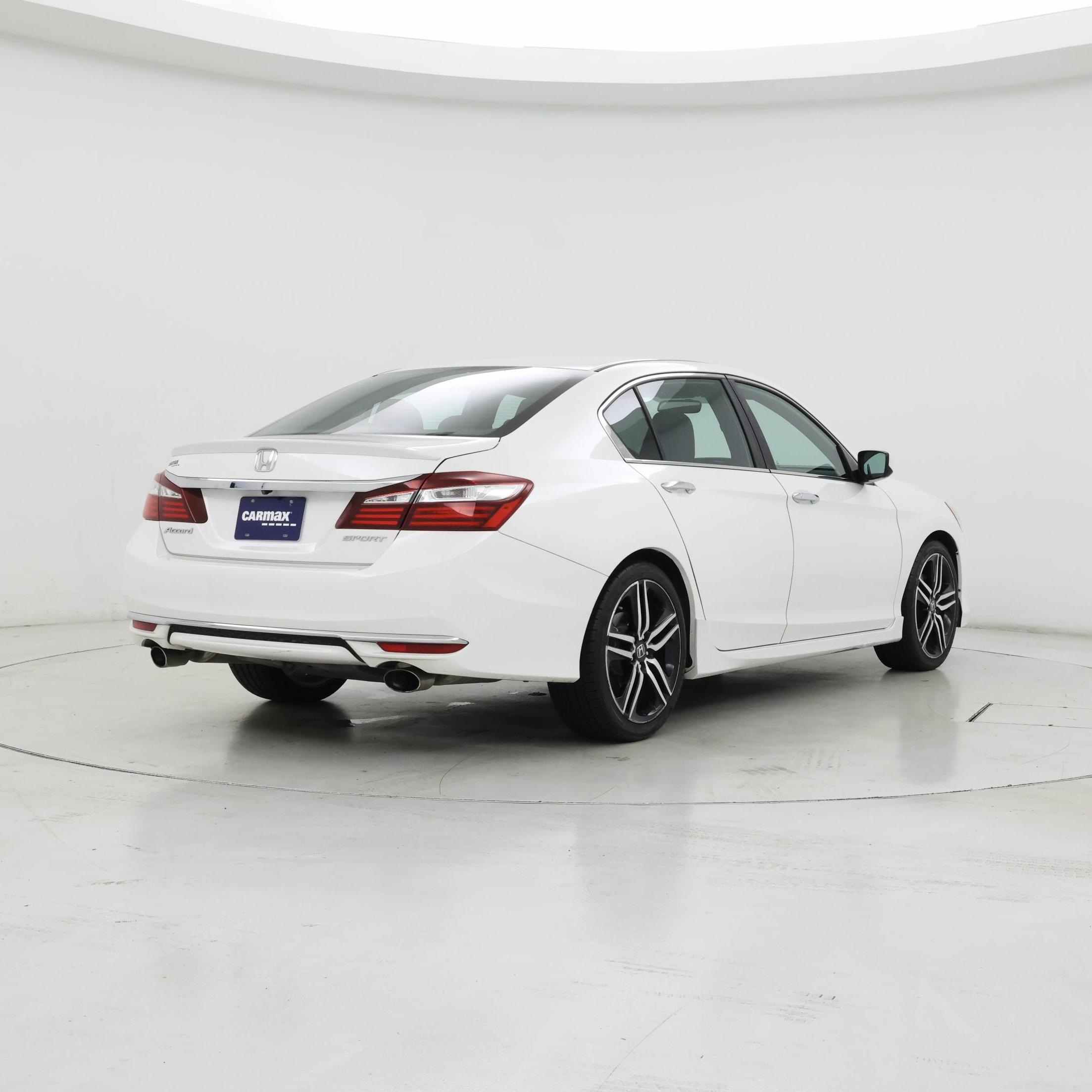 Thumbnail: 2016 Honda Accord - 8