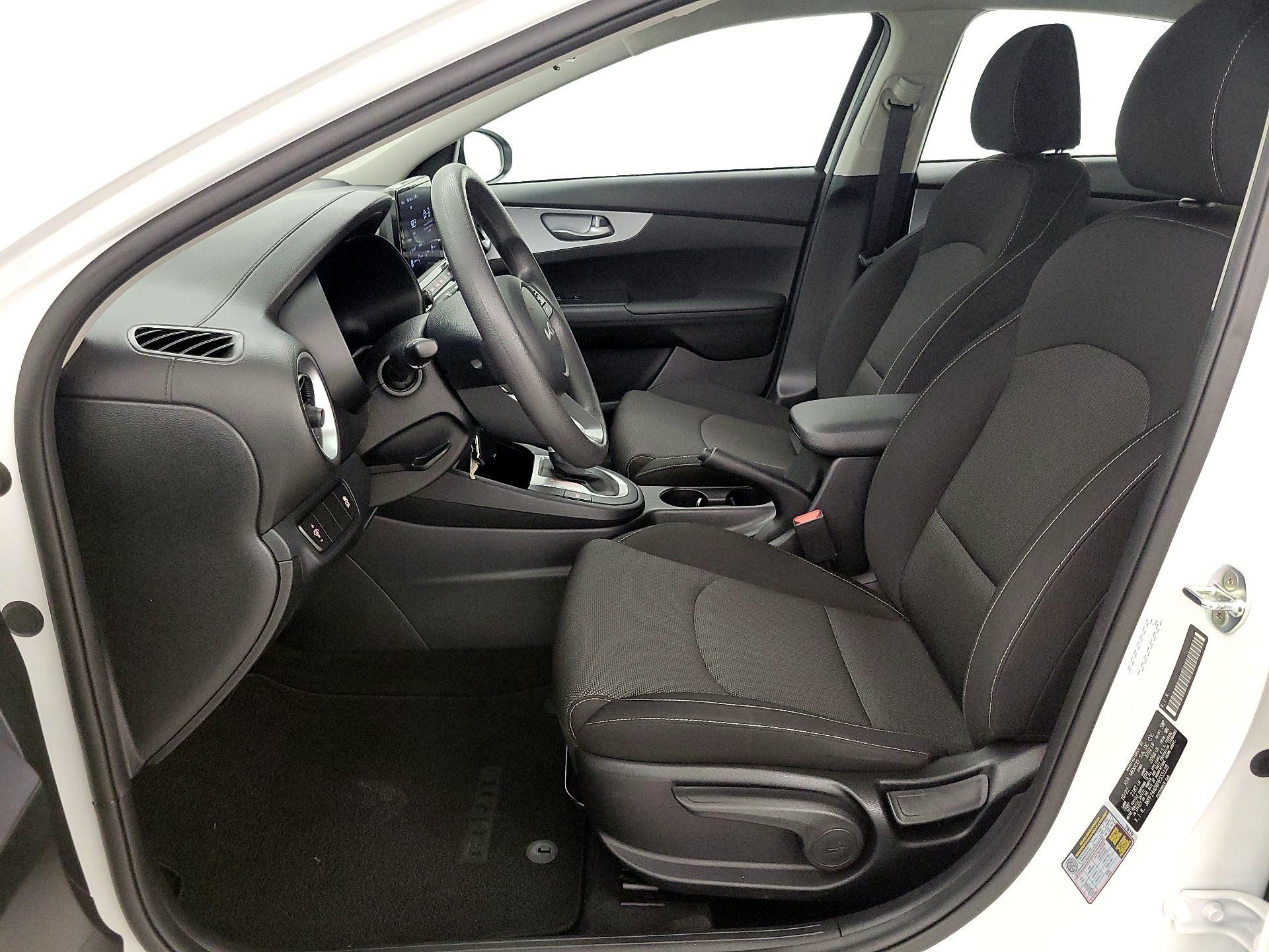 Thumbnail: 2023 Kia Forte - 11