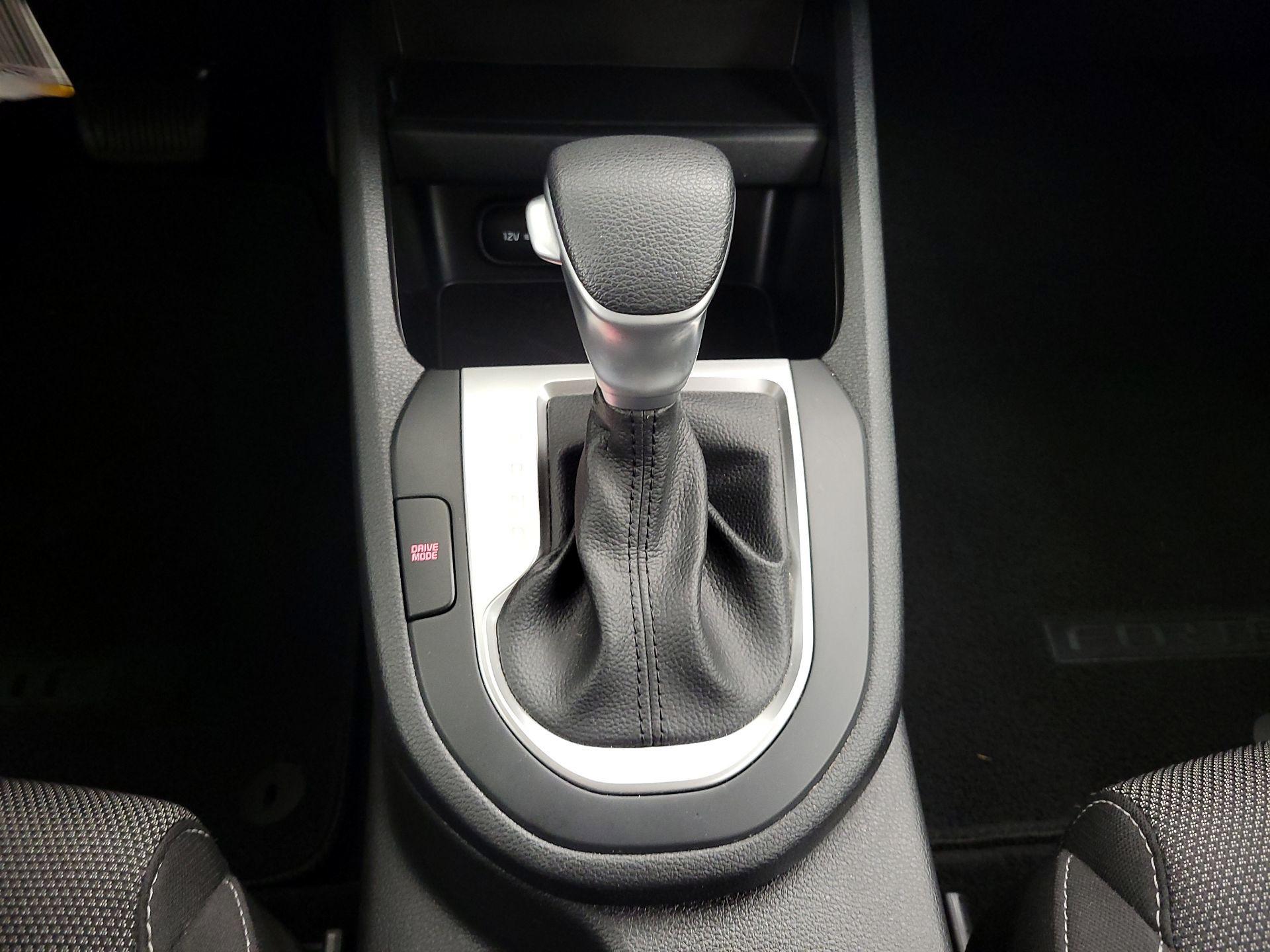 Thumbnail: 2023 Kia Forte - 17