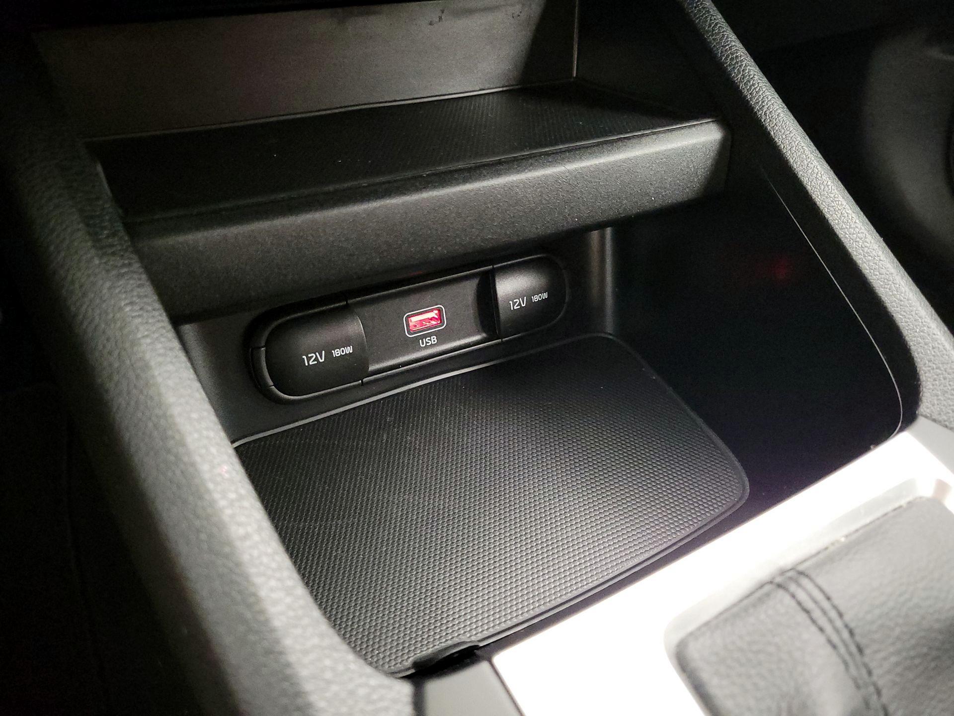 Thumbnail: 2023 Kia Forte - 18