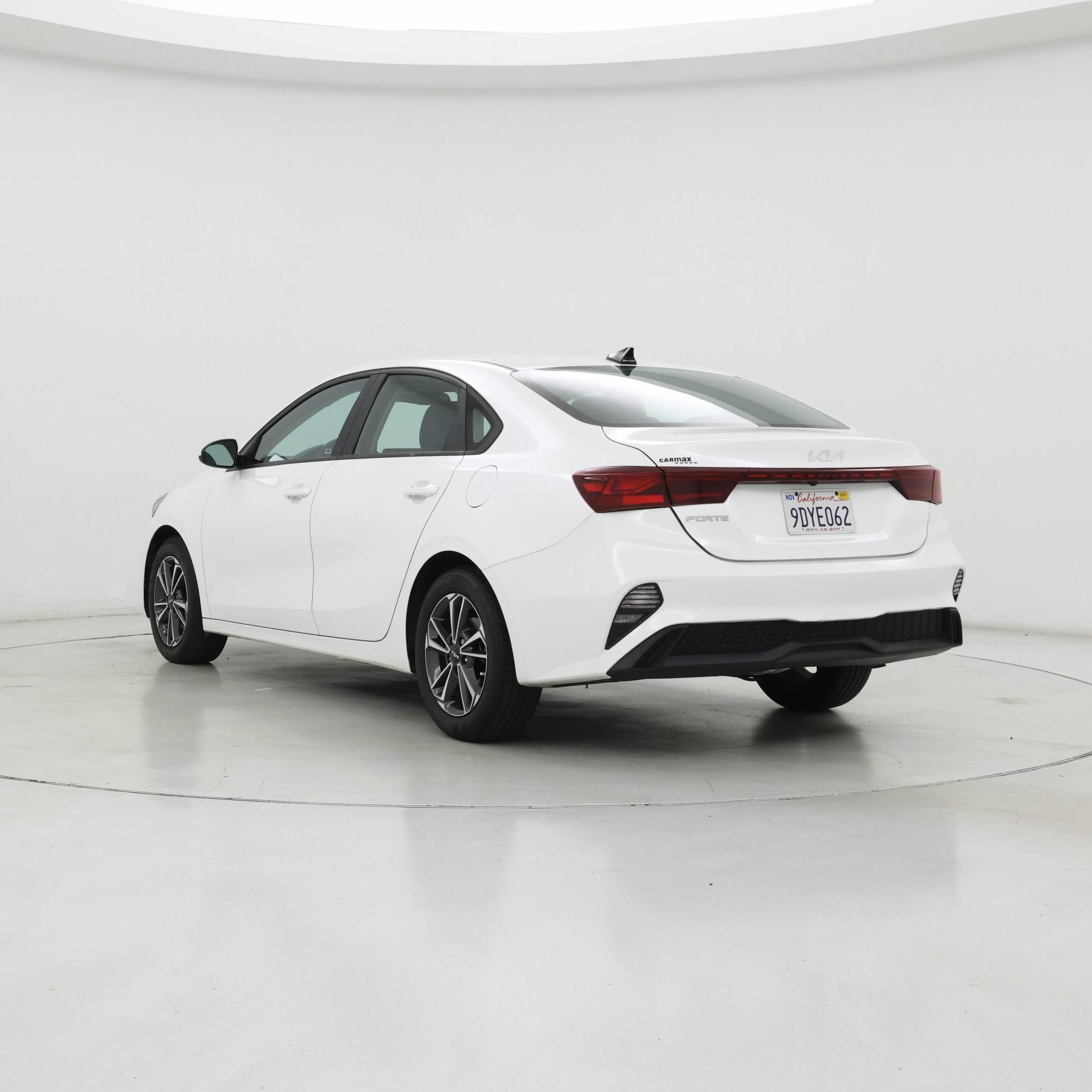 Thumbnail: 2023 Kia Forte - 2
