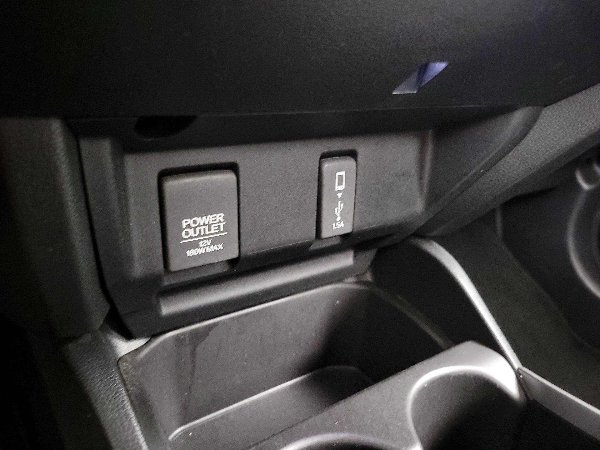 Thumbnail: 2018 Honda Fit - 18