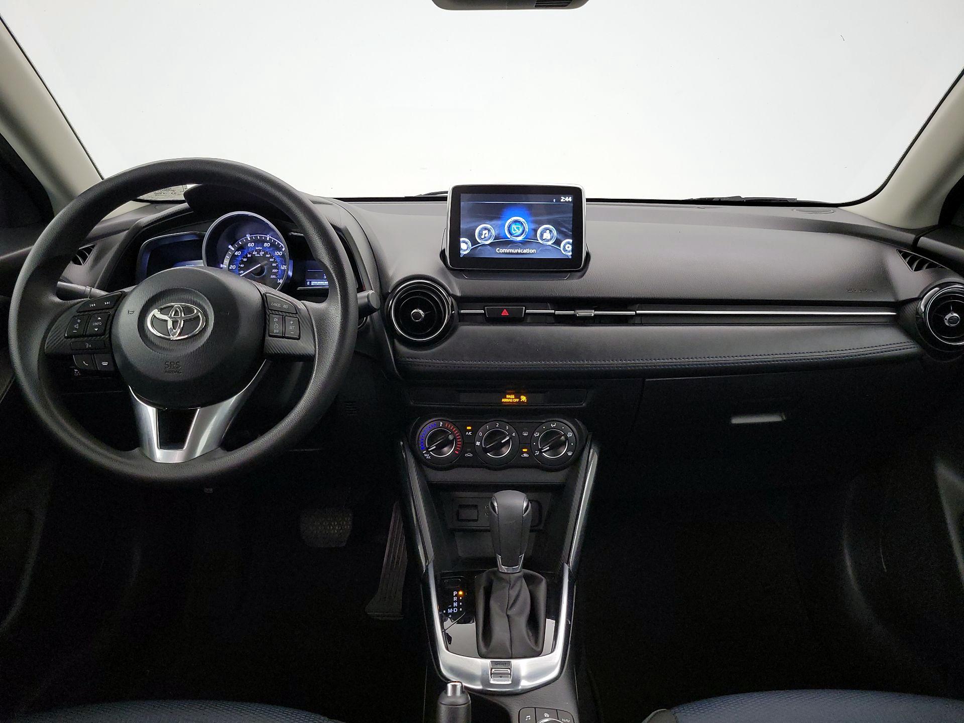 Thumbnail: 2018 Toyota Yaris iA - 9