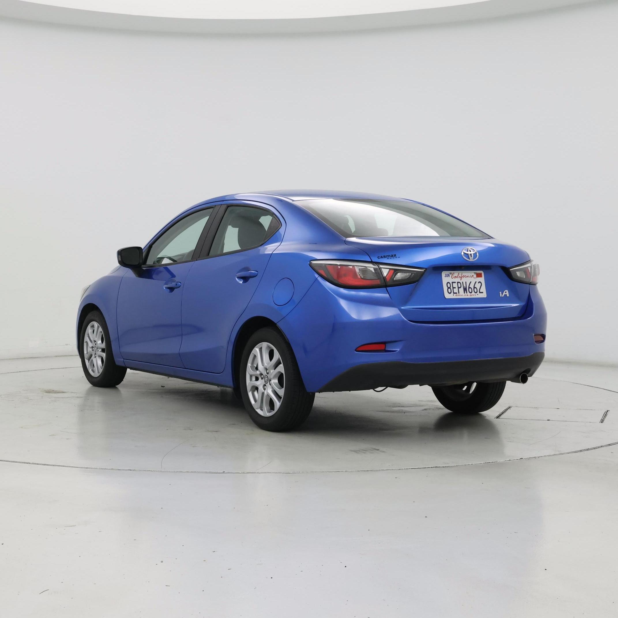 Thumbnail: 2018 Toyota Yaris iA - 2