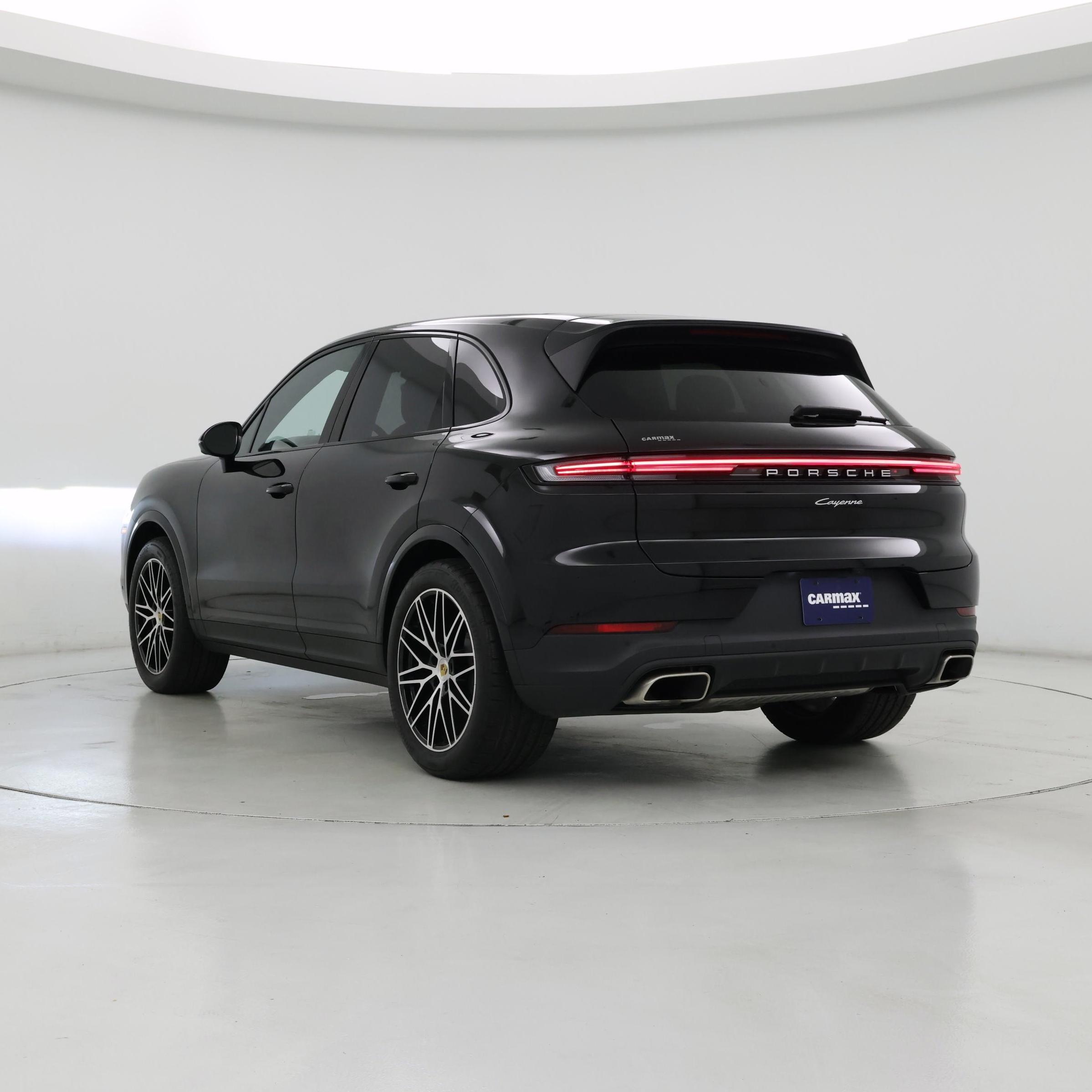 Thumbnail: 2024 Porsche Cayenne - 2