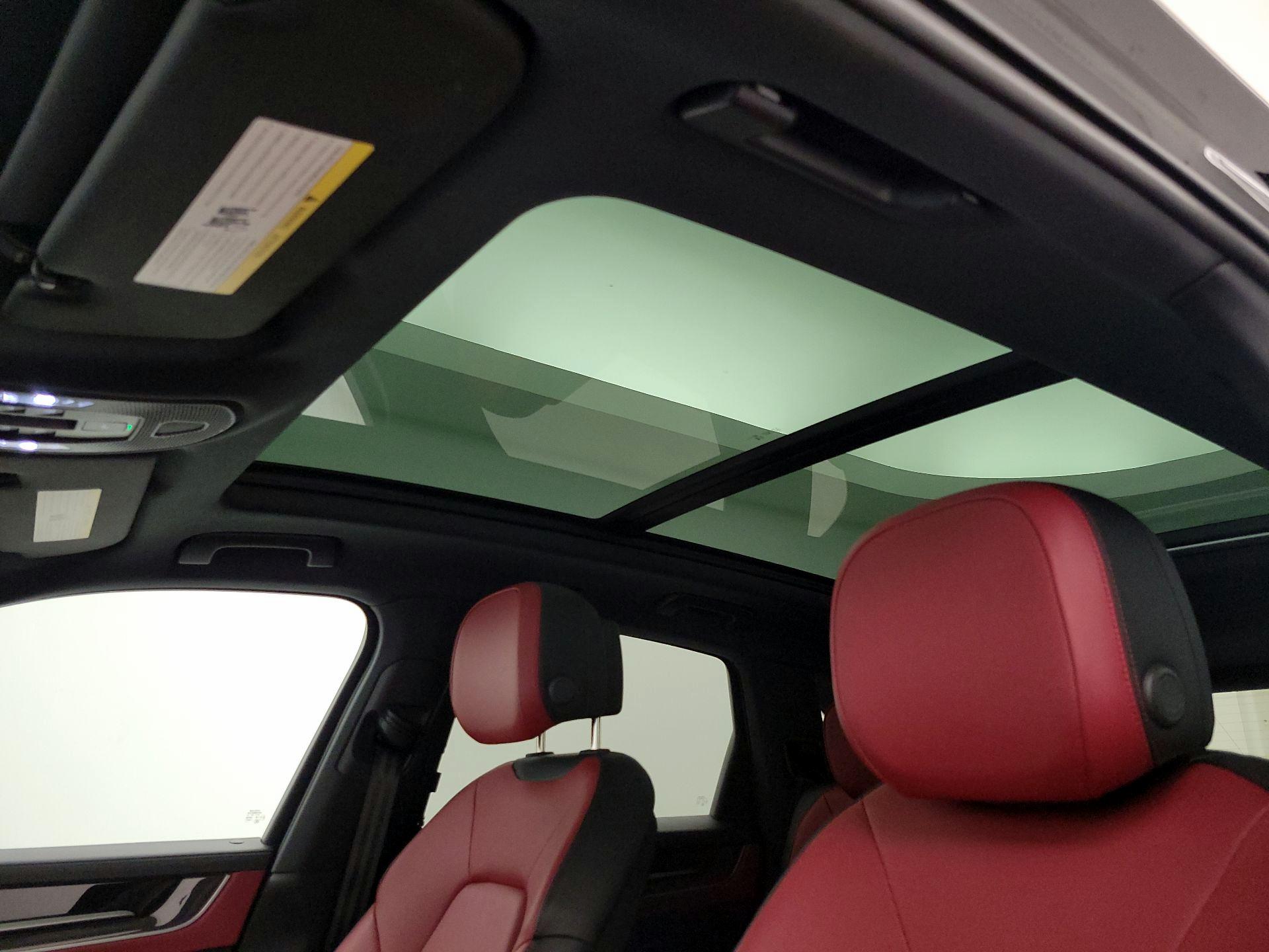 Thumbnail: 2024 Porsche Cayenne - 20