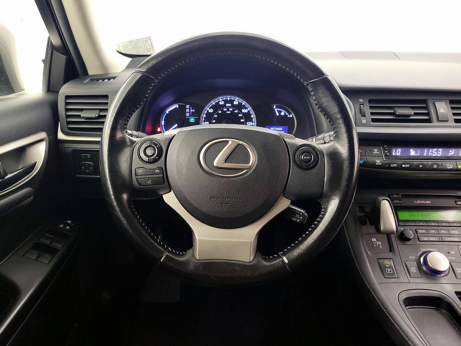 Thumbnail: 2017 Lexus CT - 10