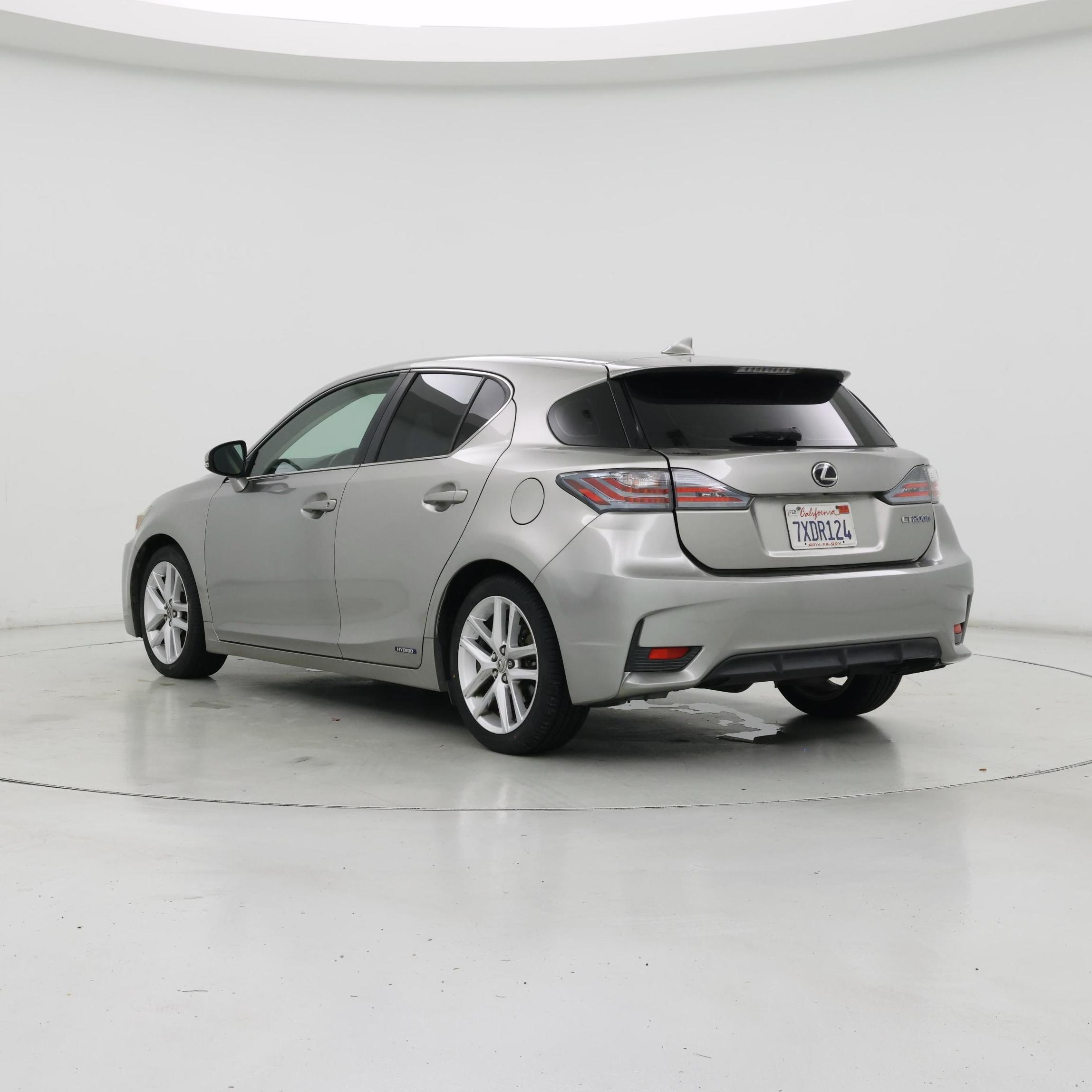 Thumbnail: 2017 Lexus CT - 2