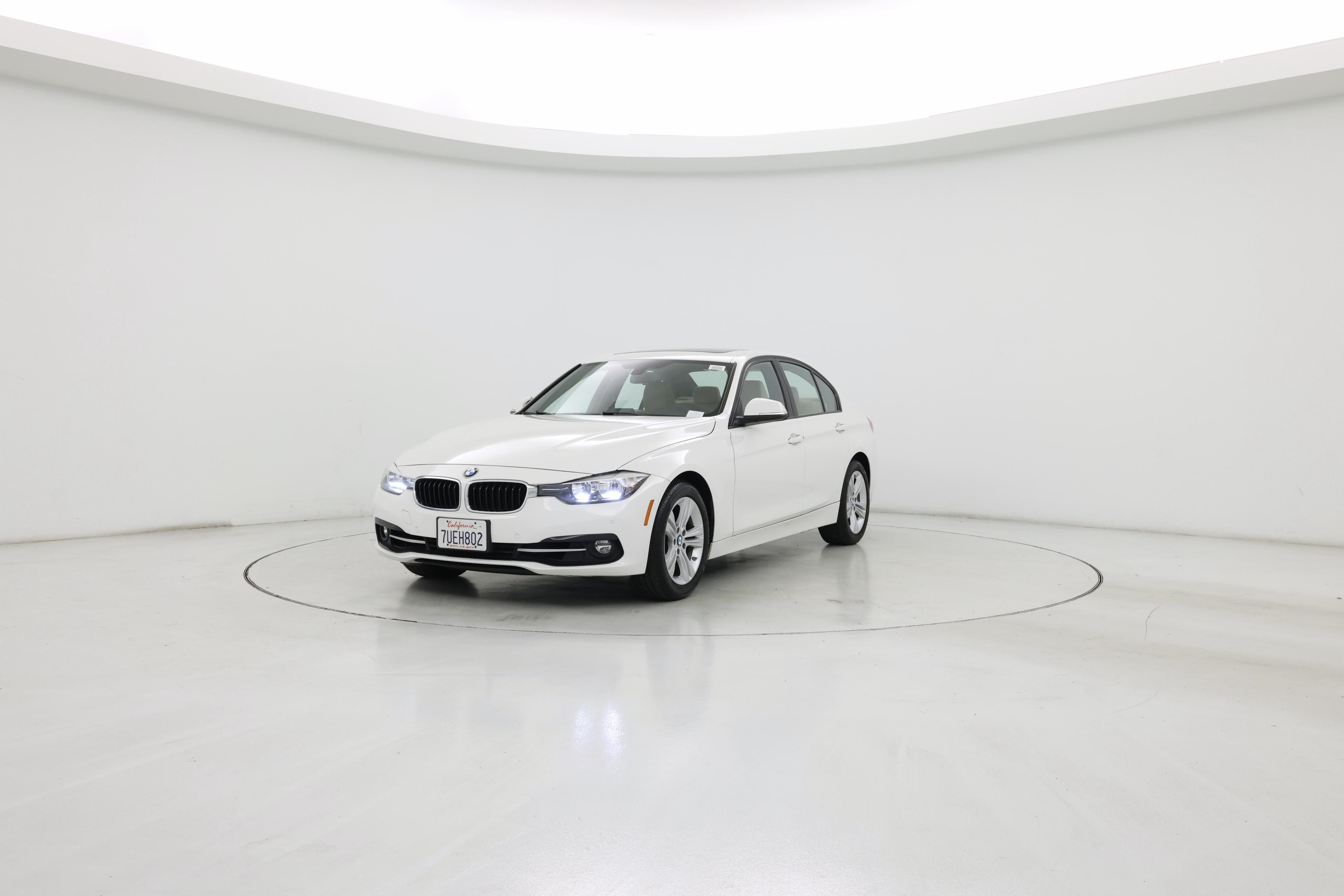 Thumbnail: 2016 BMW 3 Series - 4