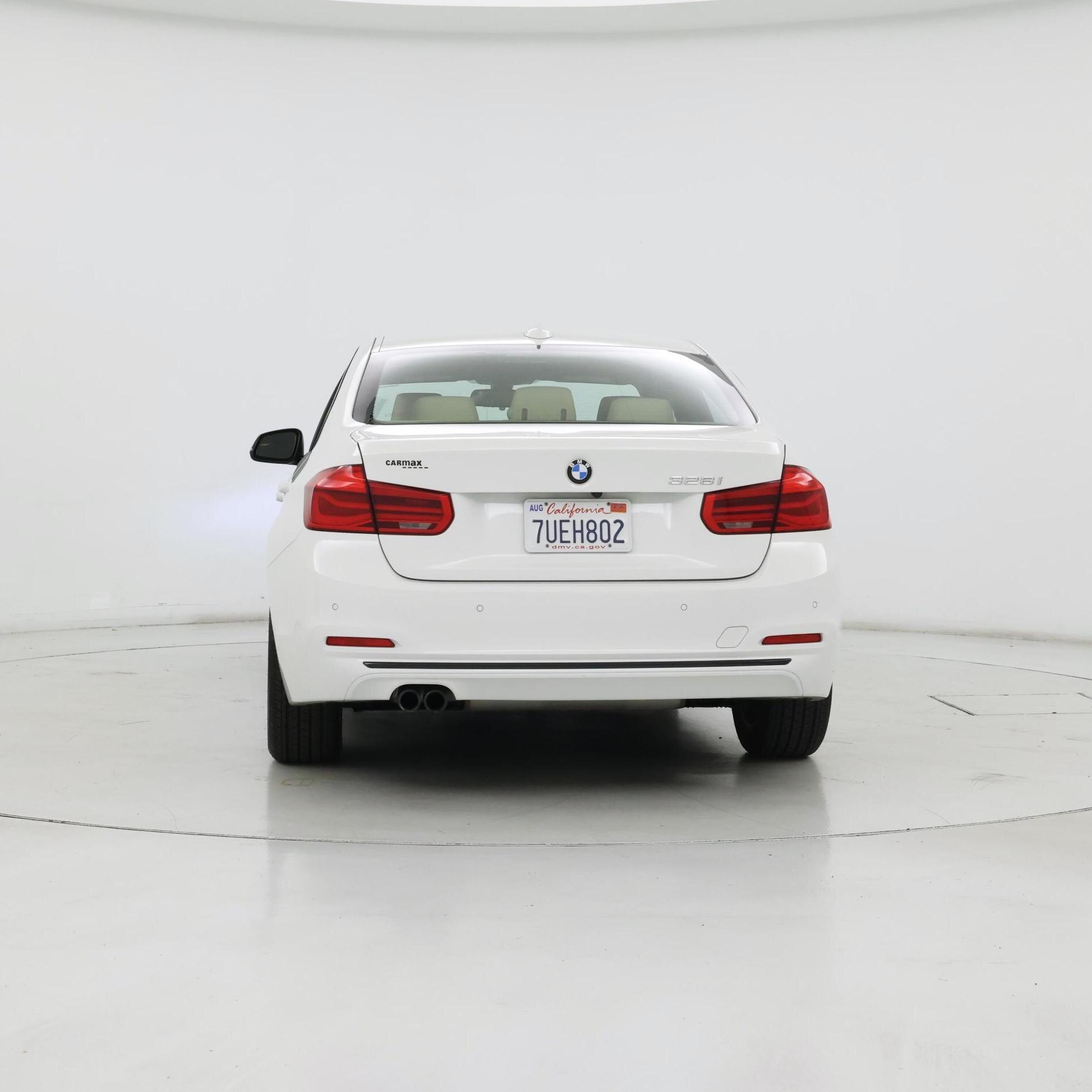 Thumbnail: 2016 BMW 3 Series - 6