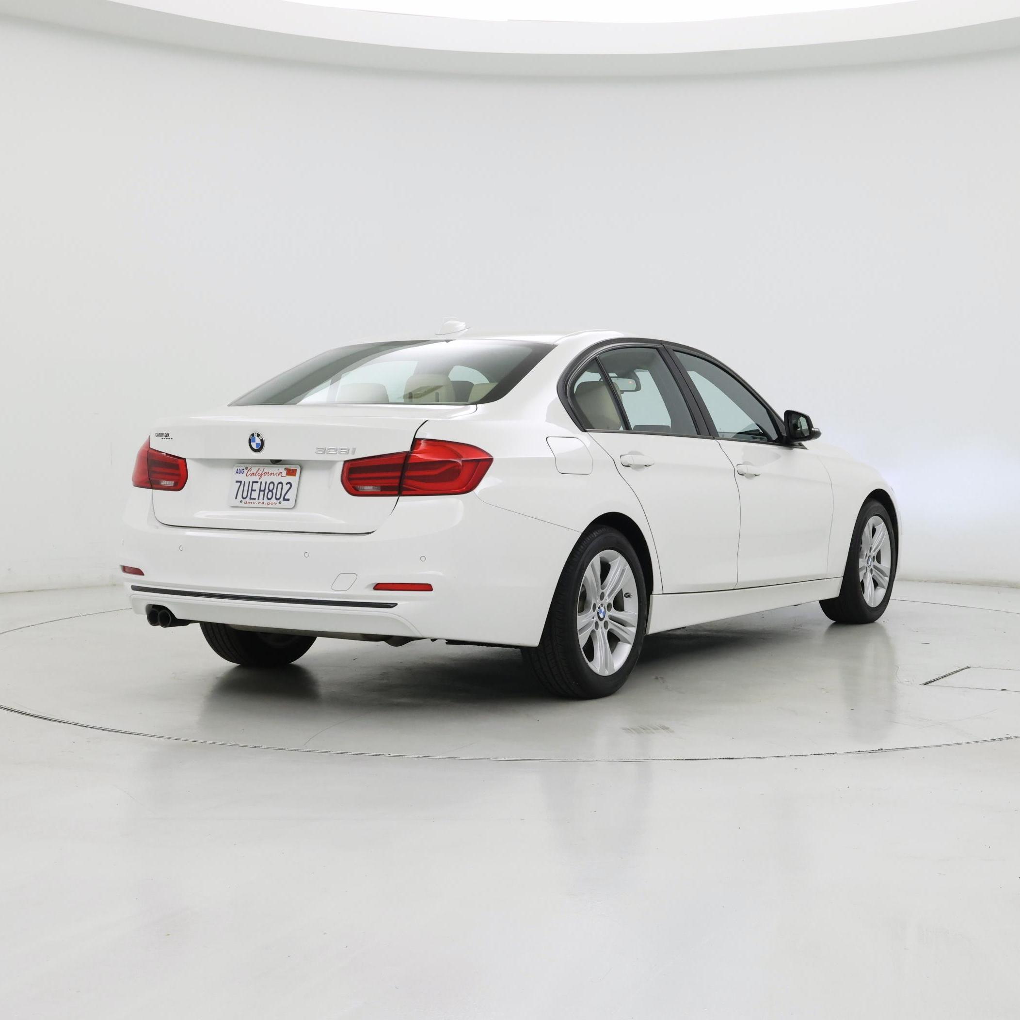 Thumbnail: 2016 BMW 3 Series - 8
