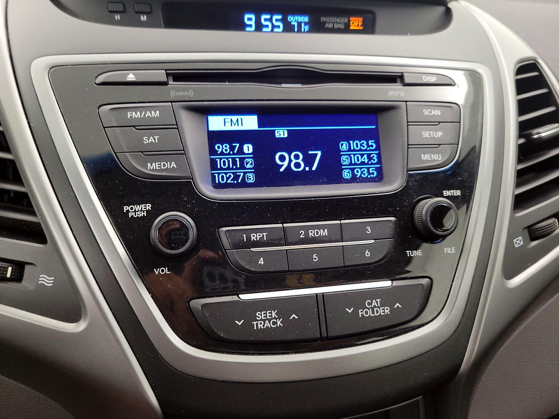 Thumbnail: 2014 Hyundai Elantra - 14