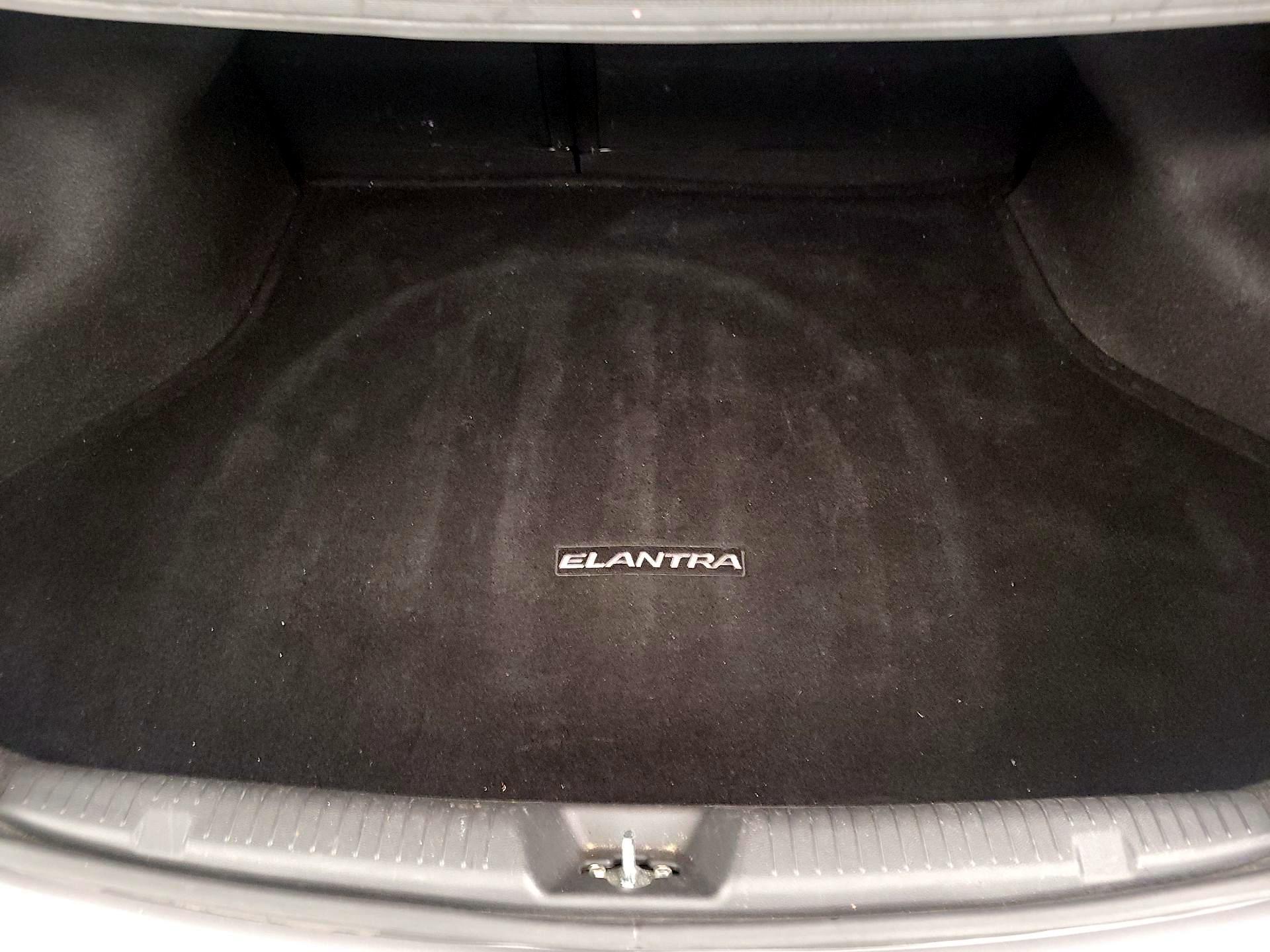 Thumbnail: 2014 Hyundai Elantra - 19
