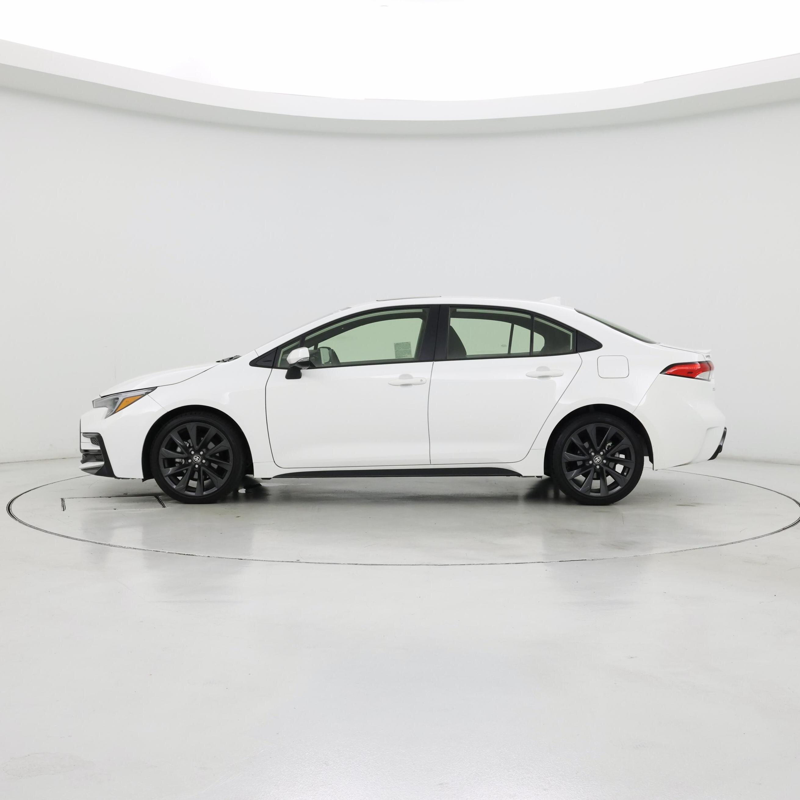 Thumbnail: 2024 Toyota Corolla - 3