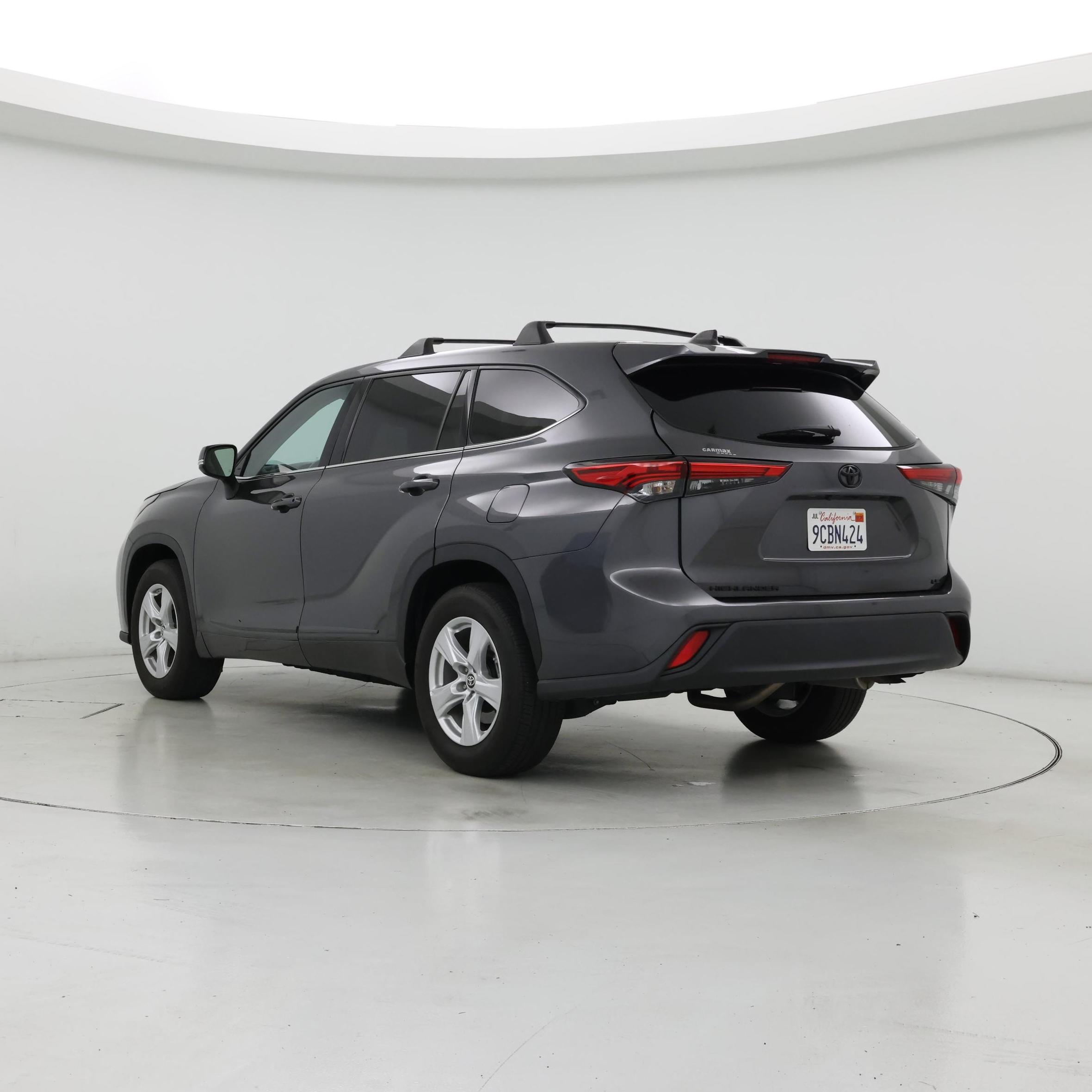 Thumbnail: 2022 Toyota Highlander - 2