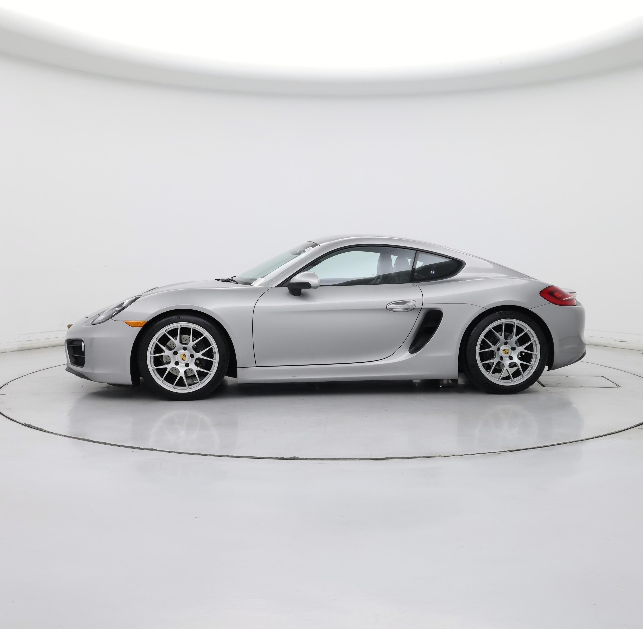 Thumbnail: 2016 Porsche Cayman - 3