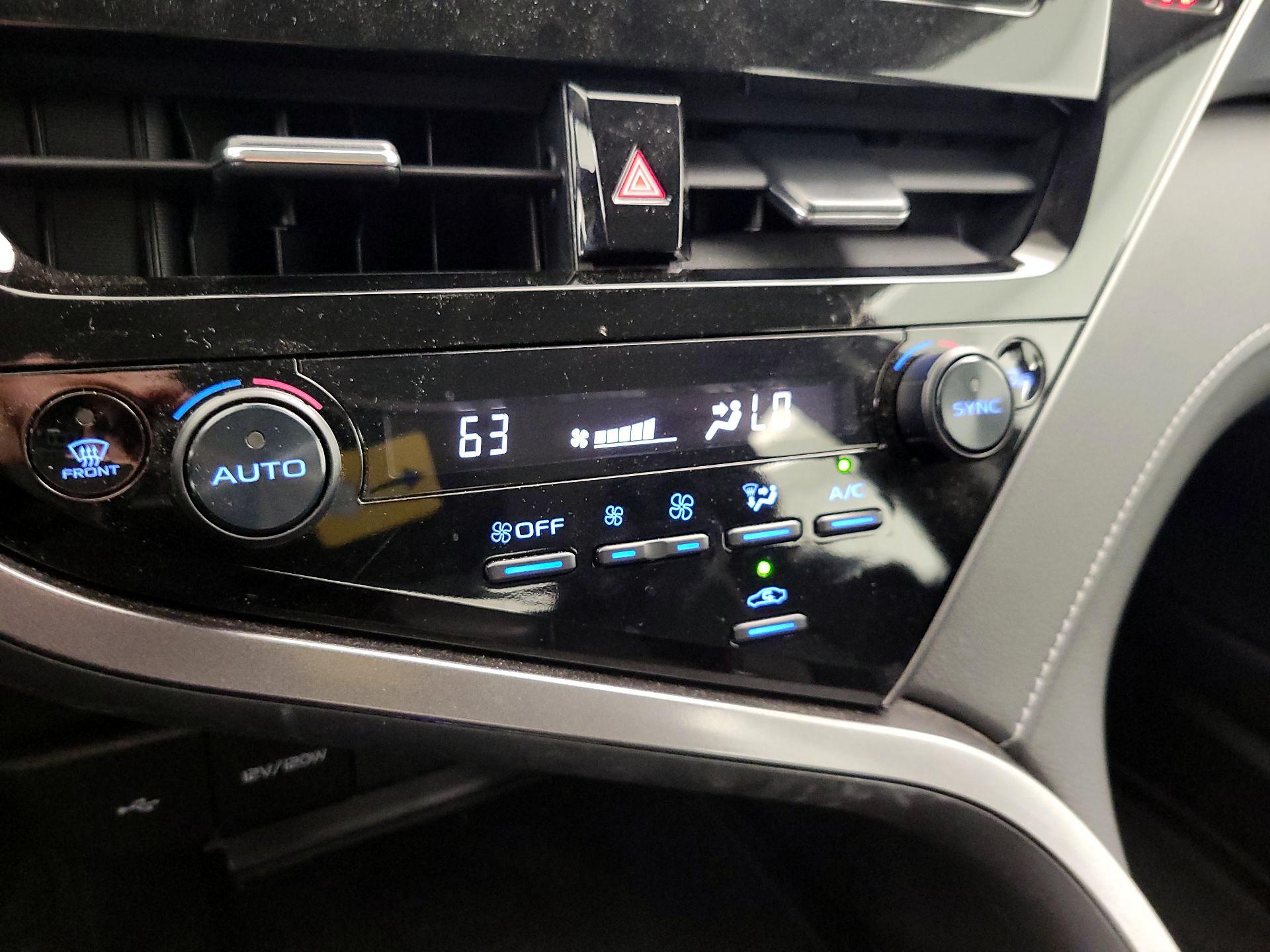 Thumbnail: 2024 Toyota Camry - 16