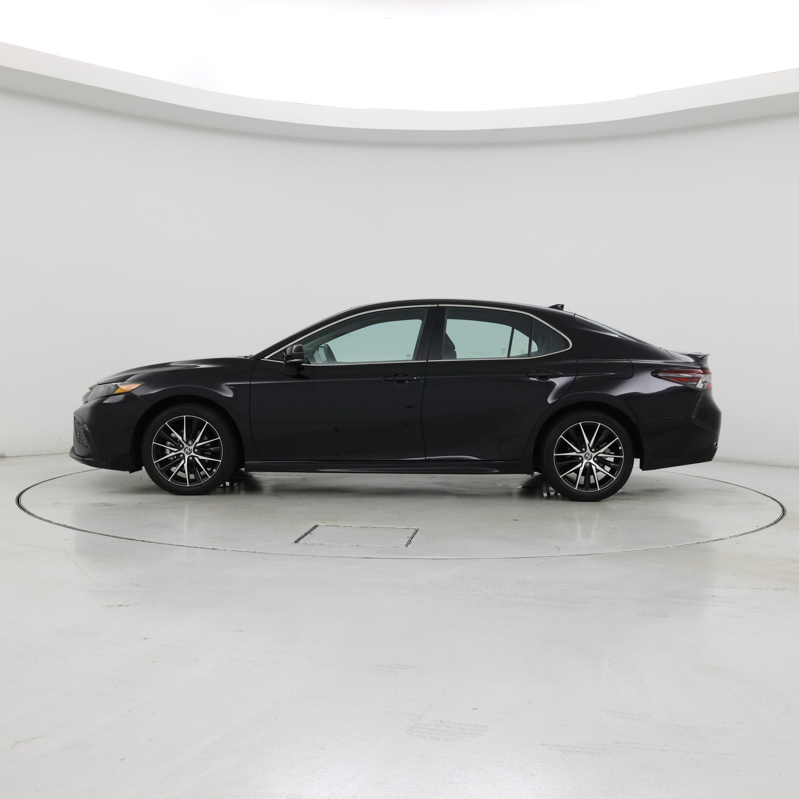Thumbnail: 2024 Toyota Camry - 3