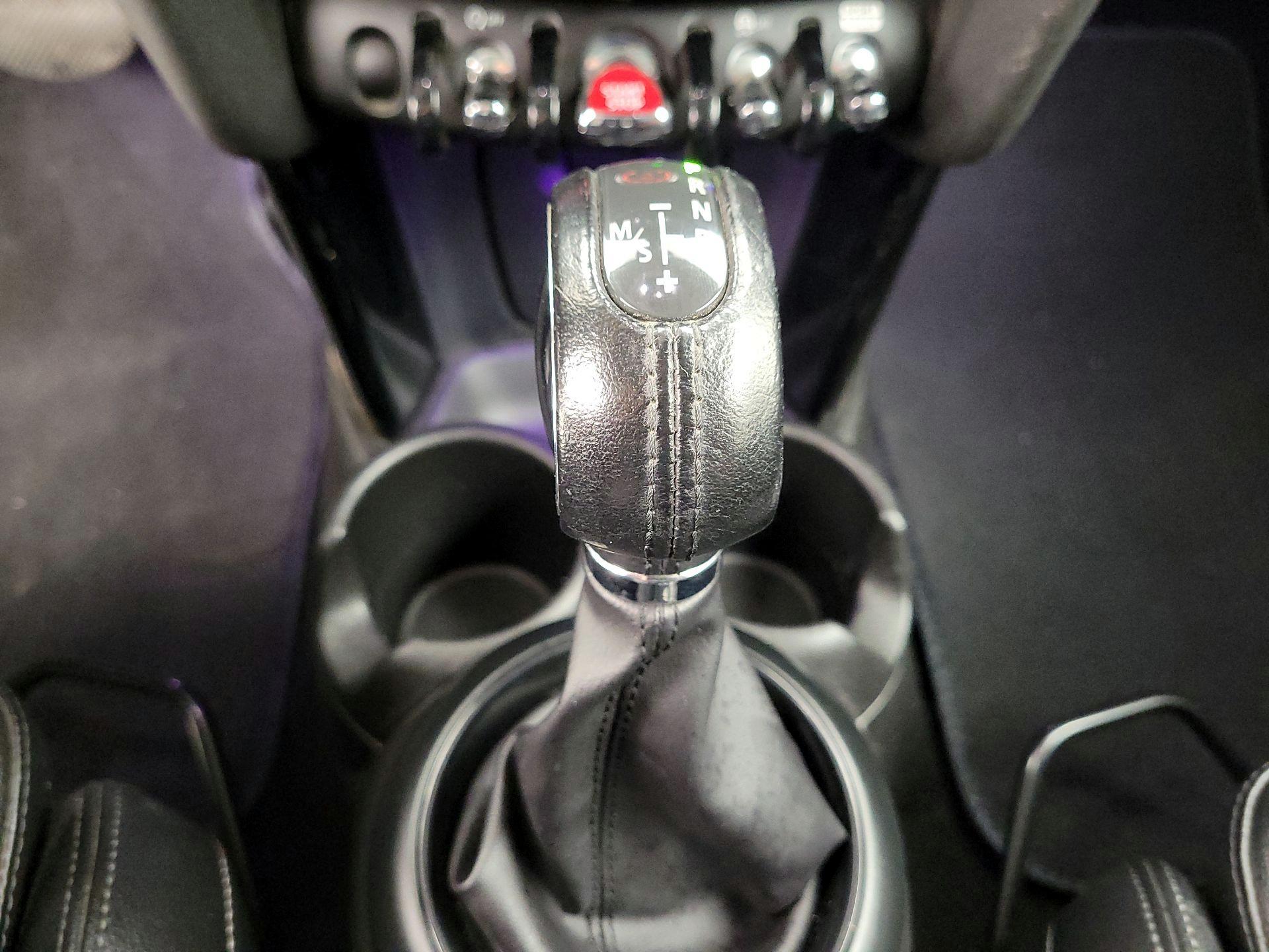 Thumbnail: 2018 MINI Cooper - 17