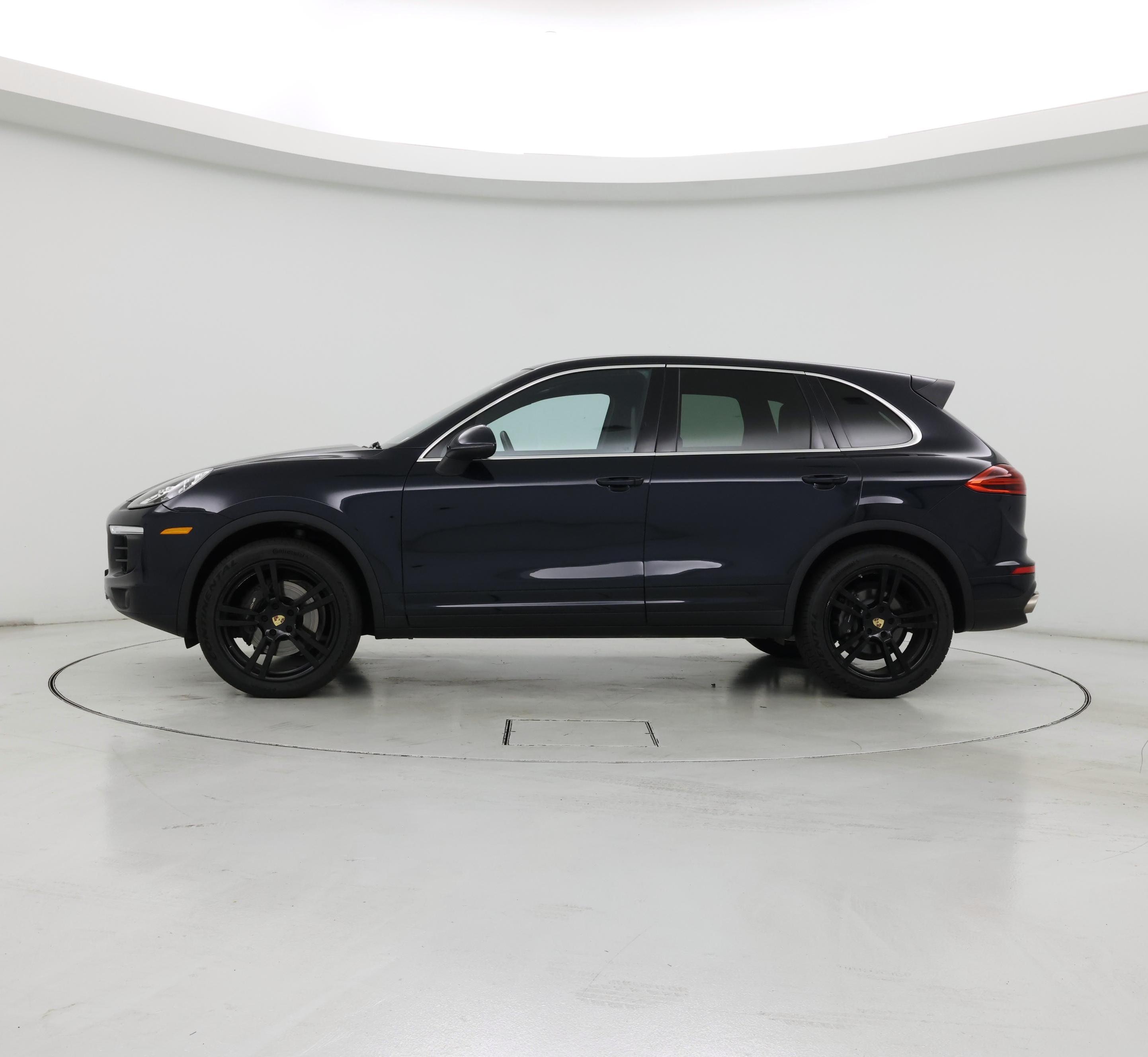 Thumbnail: 2018 Porsche Cayenne - 3