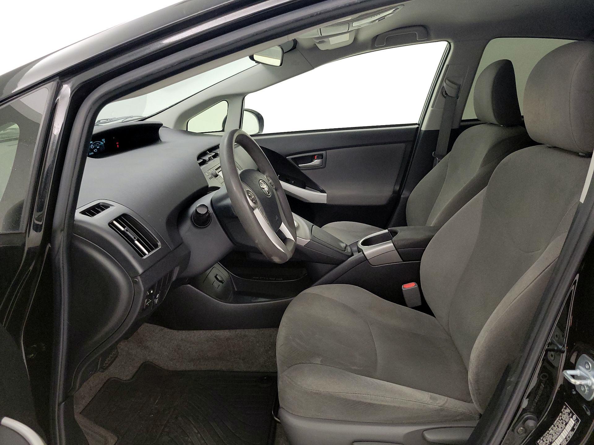 Thumbnail: 2015 Toyota Prius - 11