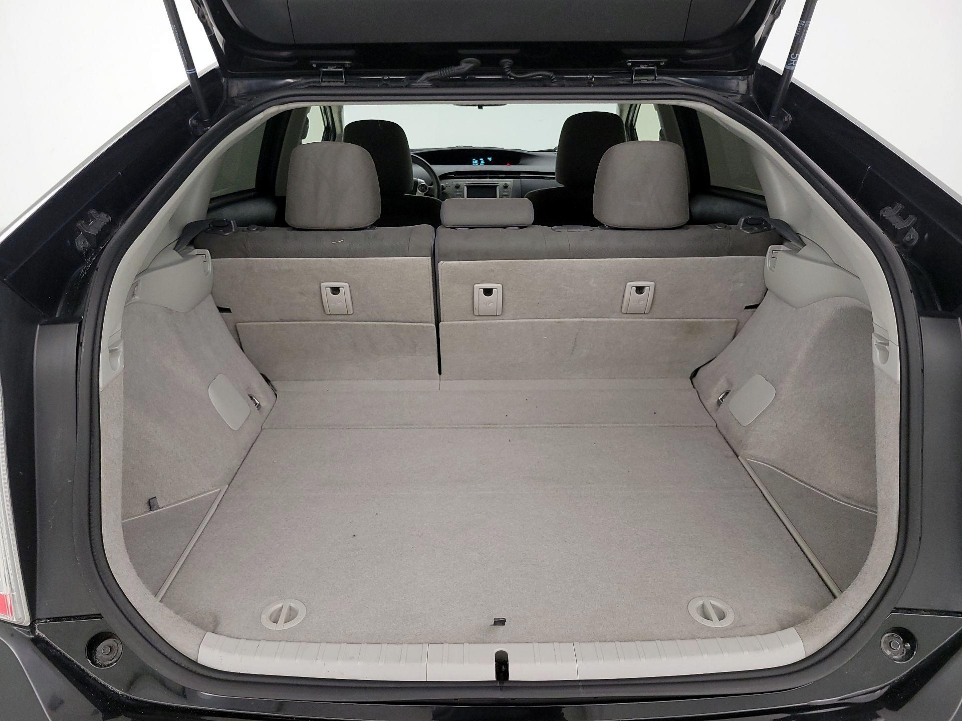 Thumbnail: 2015 Toyota Prius - 20