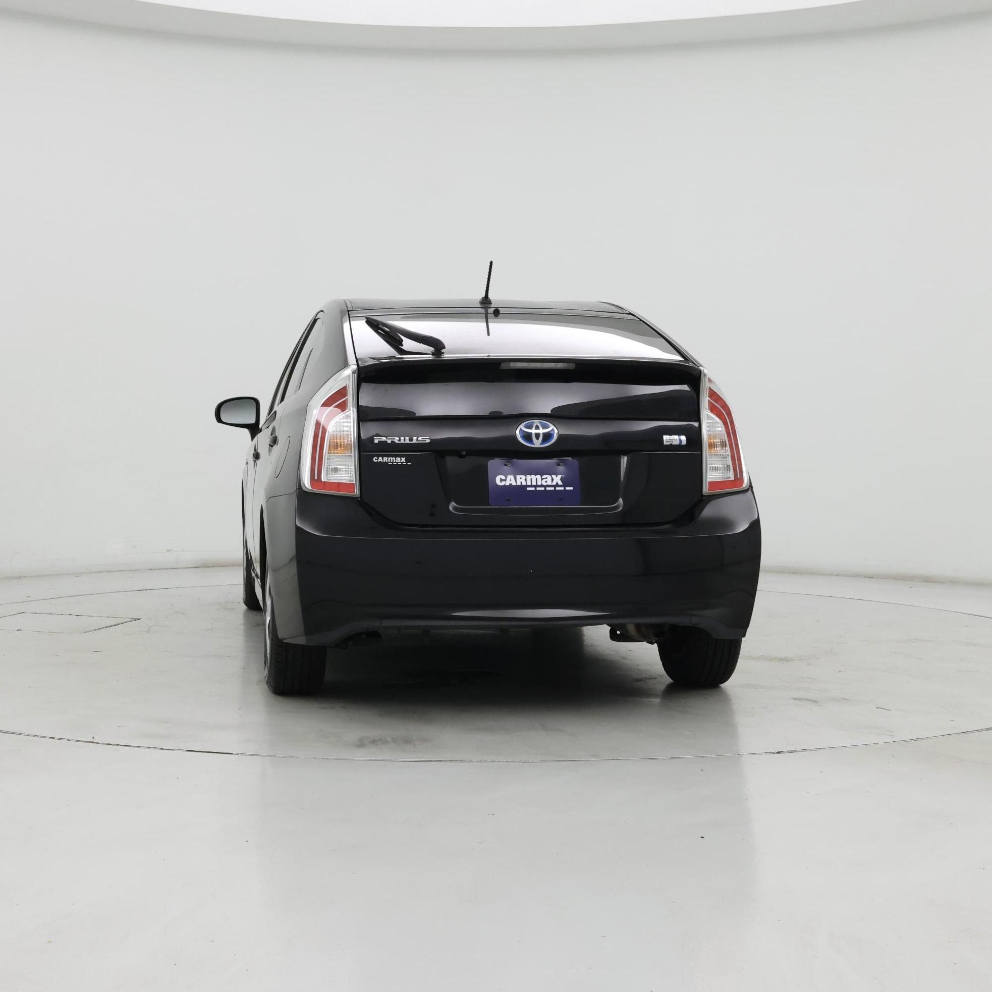 Thumbnail: 2015 Toyota Prius - 6