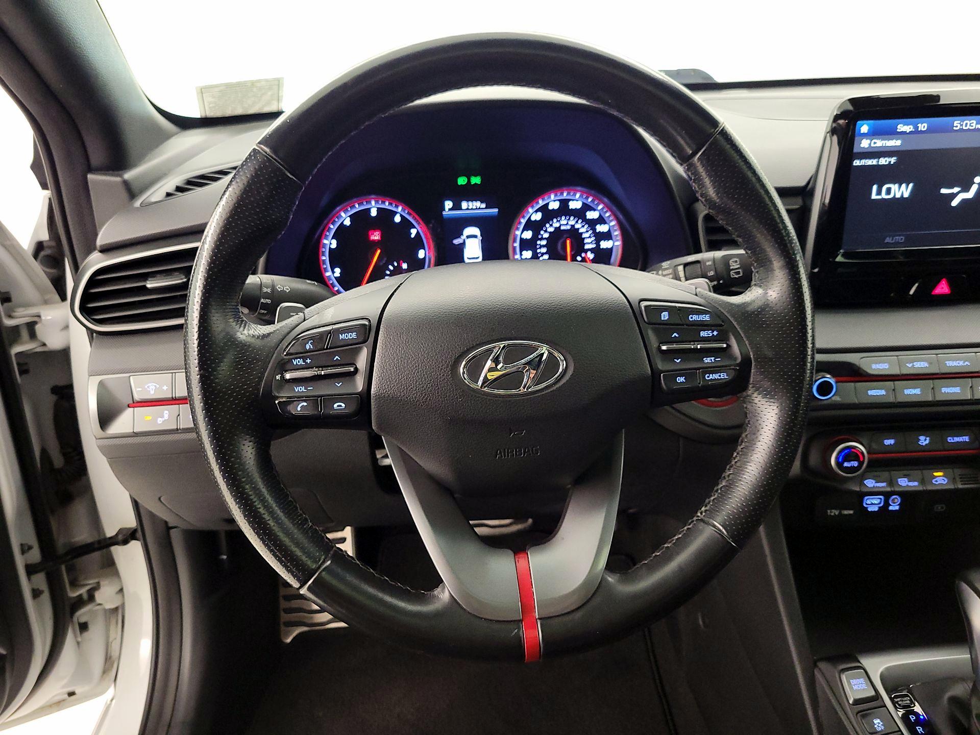 Thumbnail: 2019 Hyundai Veloster - 10
