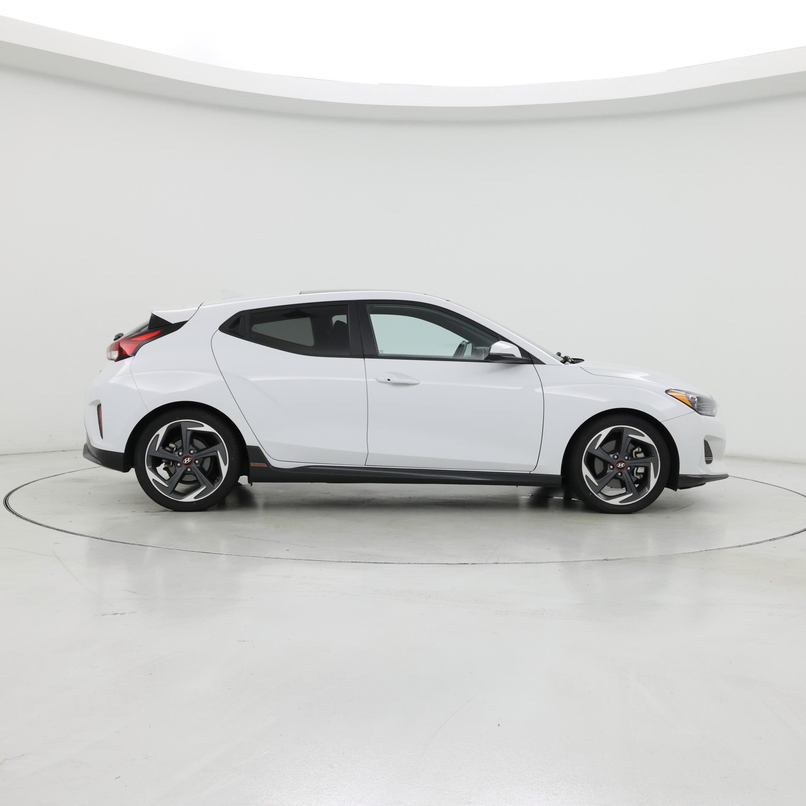 Thumbnail: 2019 Hyundai Veloster - 7