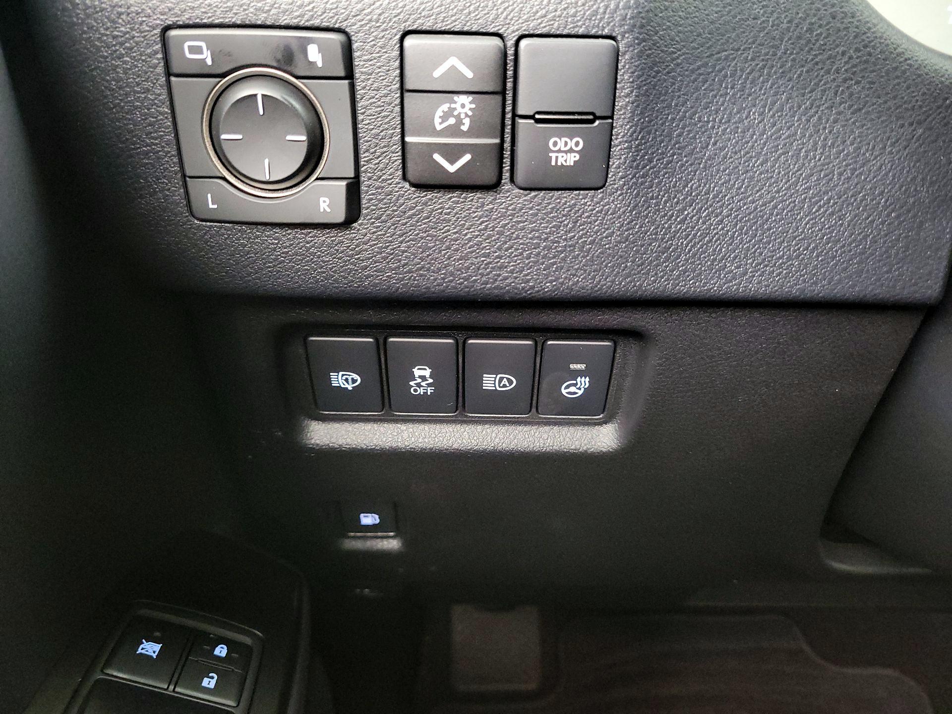Thumbnail: 2022 Lexus GX - 13