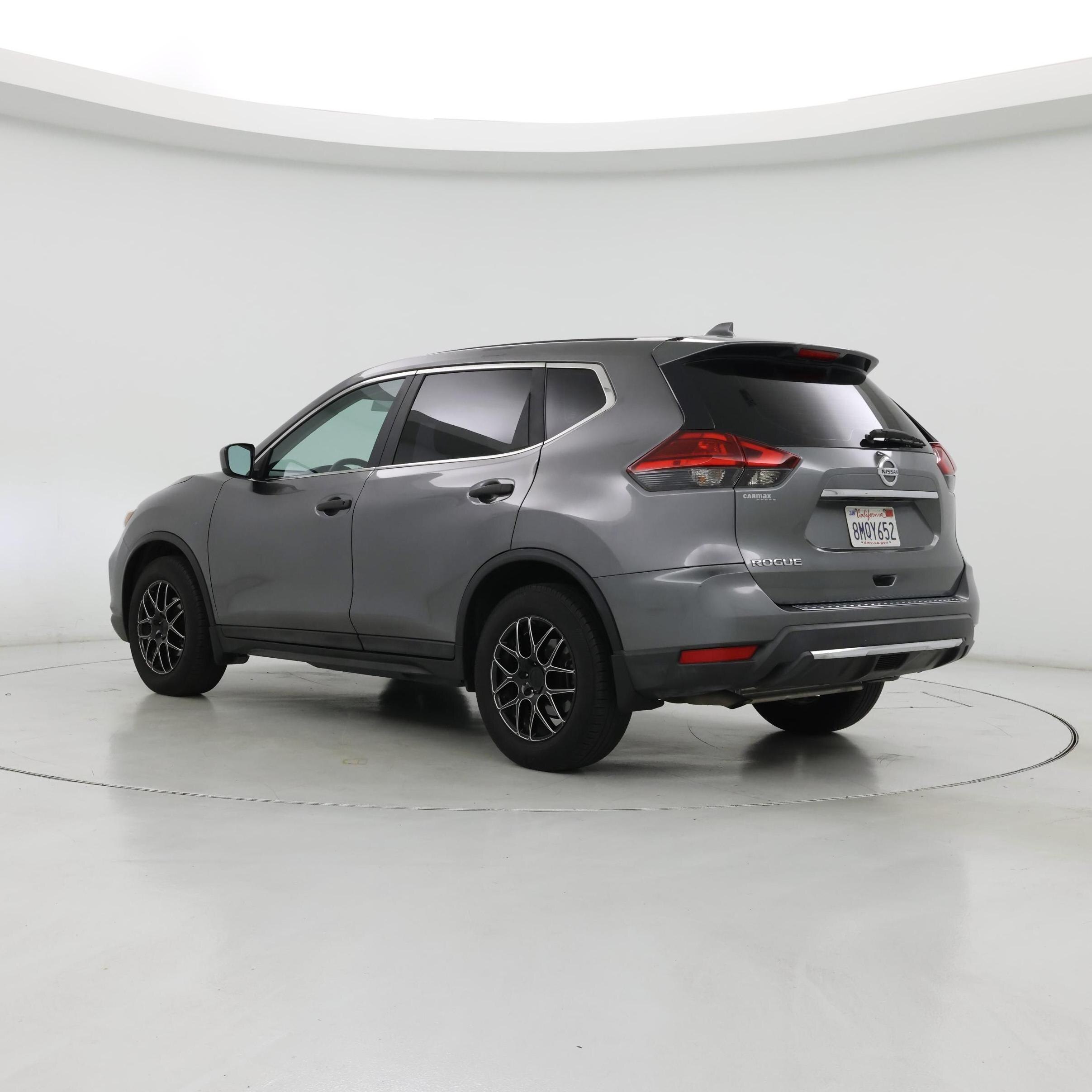 Thumbnail: 2017 Nissan Rogue - 2