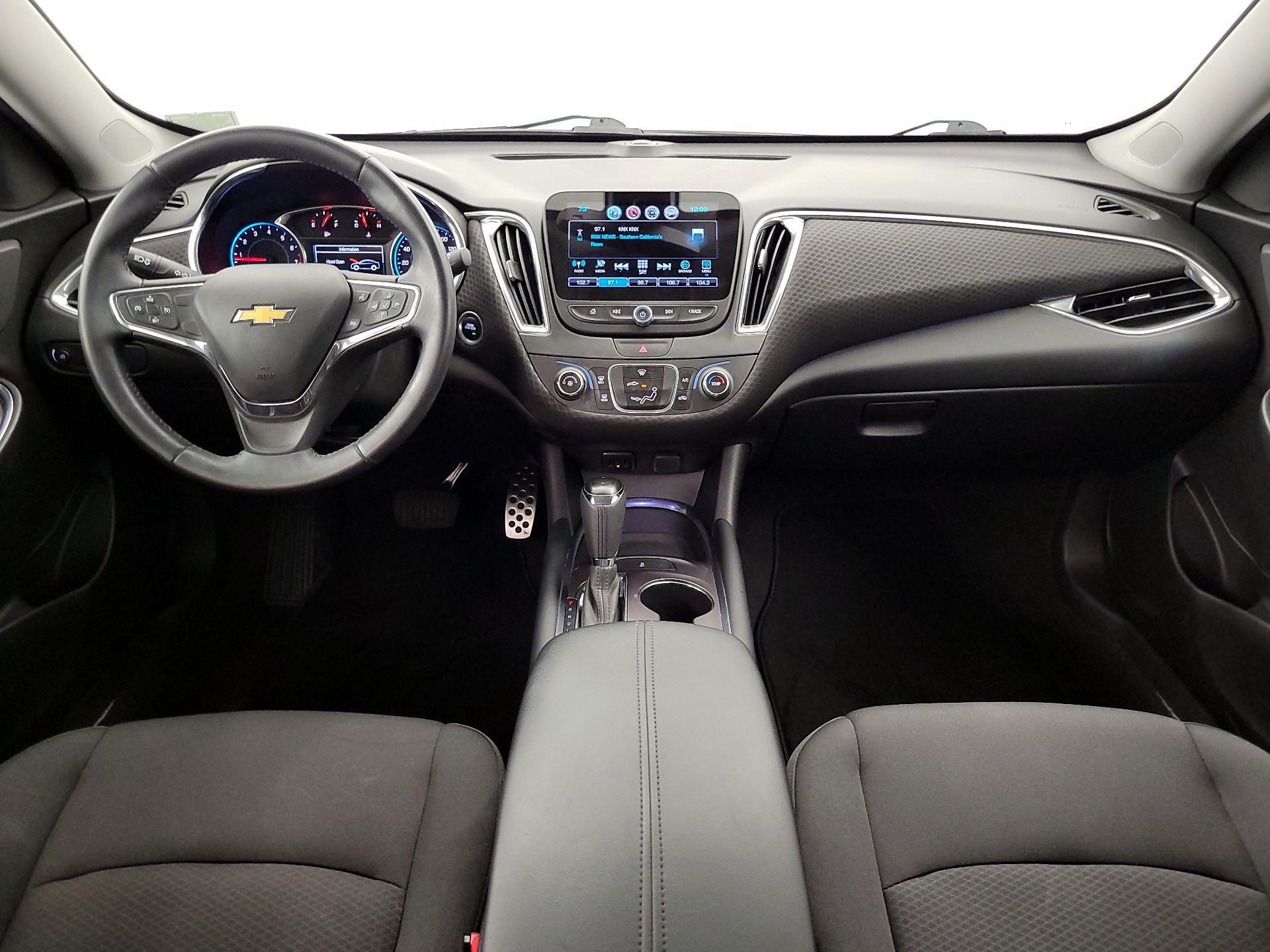 Thumbnail: 2016 Chevrolet Malibu - 9