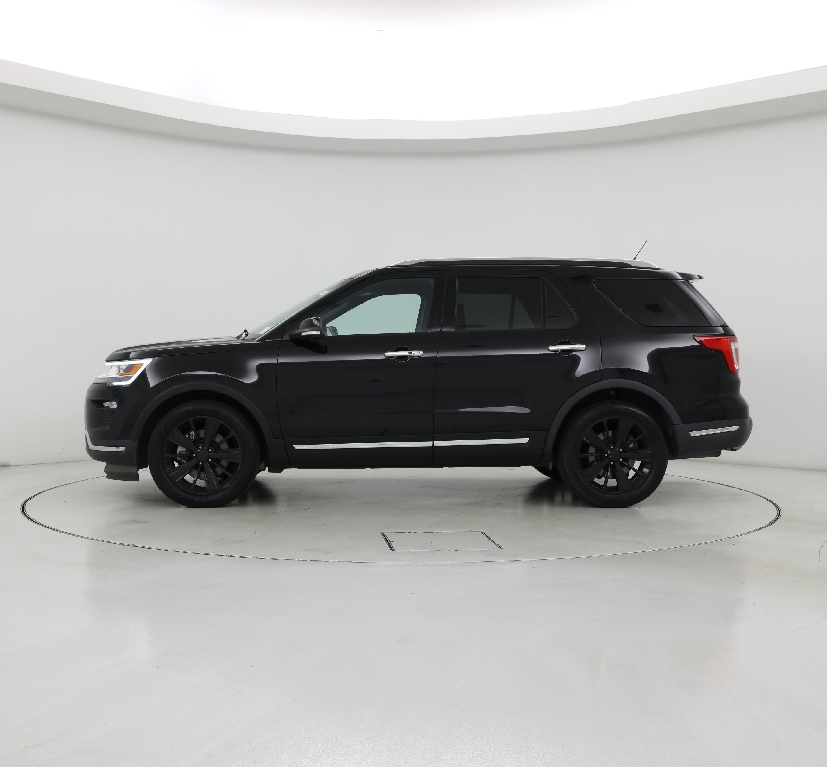 Thumbnail: 2018 Ford Explorer - 3