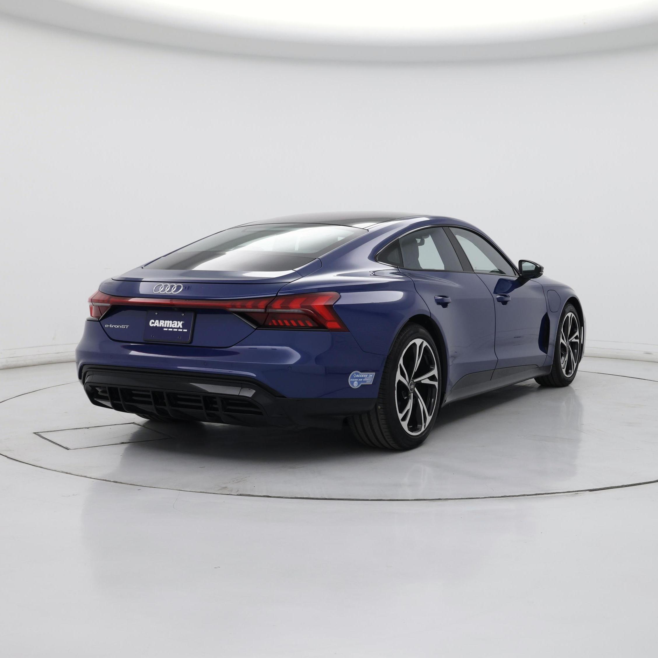 Thumbnail: 2022 Audi e-tron GT - 8