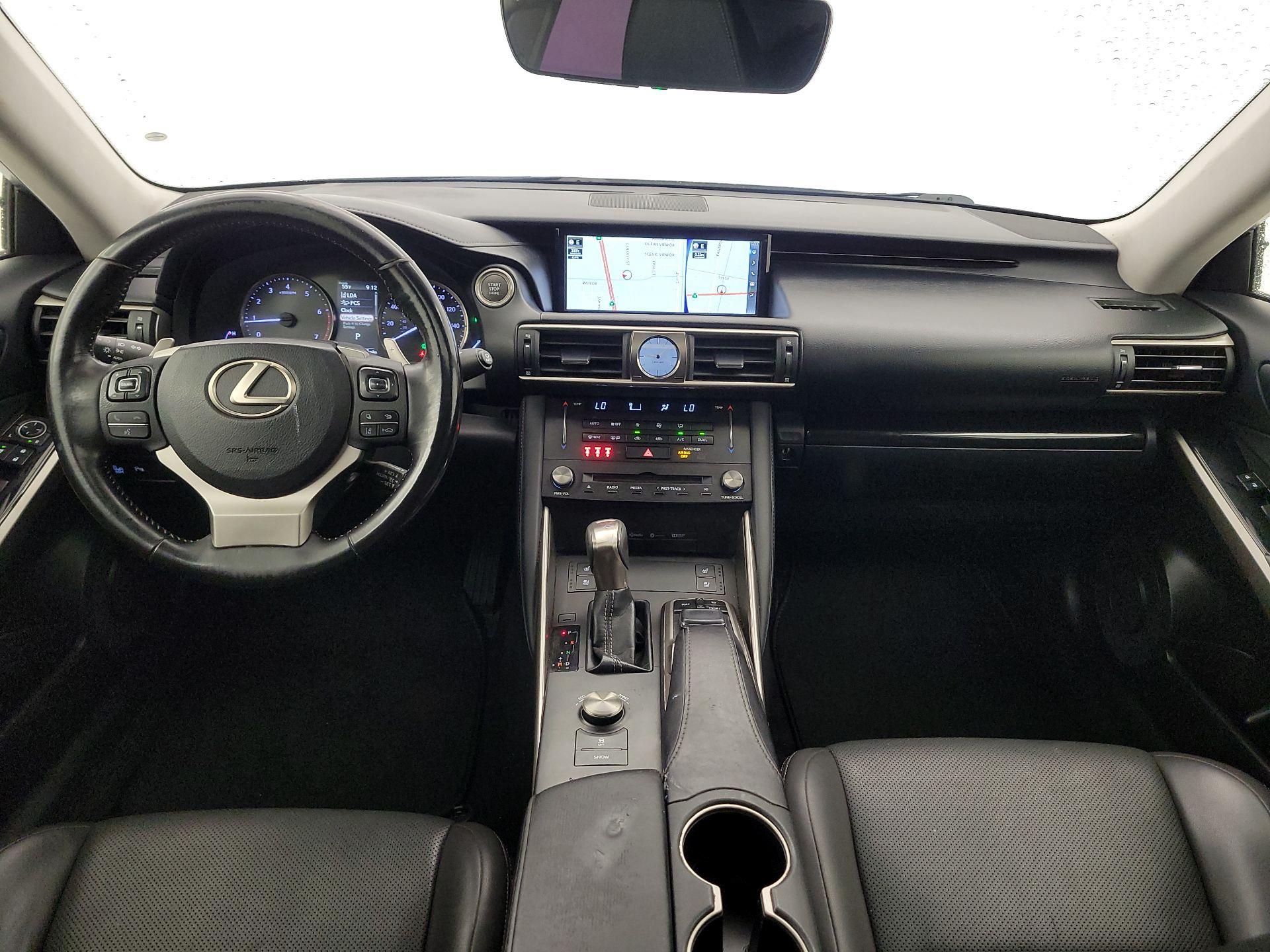 Thumbnail: 2018 Lexus IS - 9