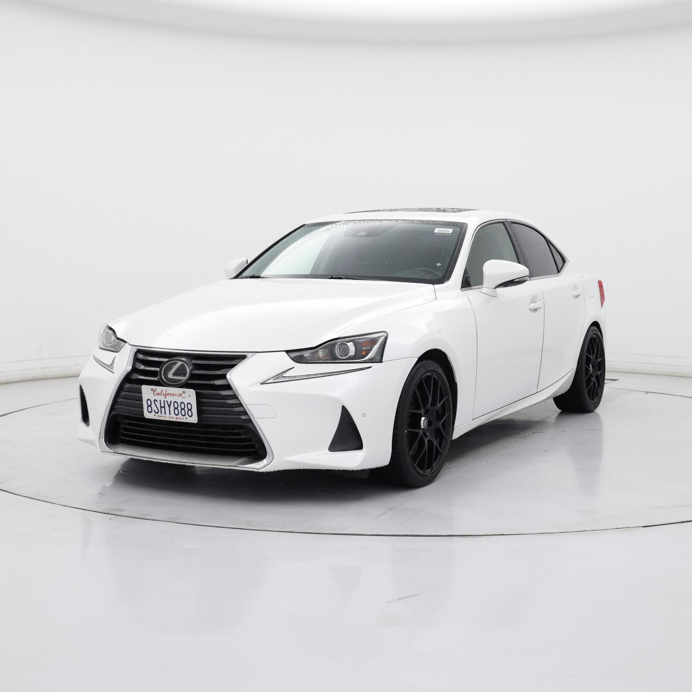 Thumbnail: 2018 Lexus IS - 4