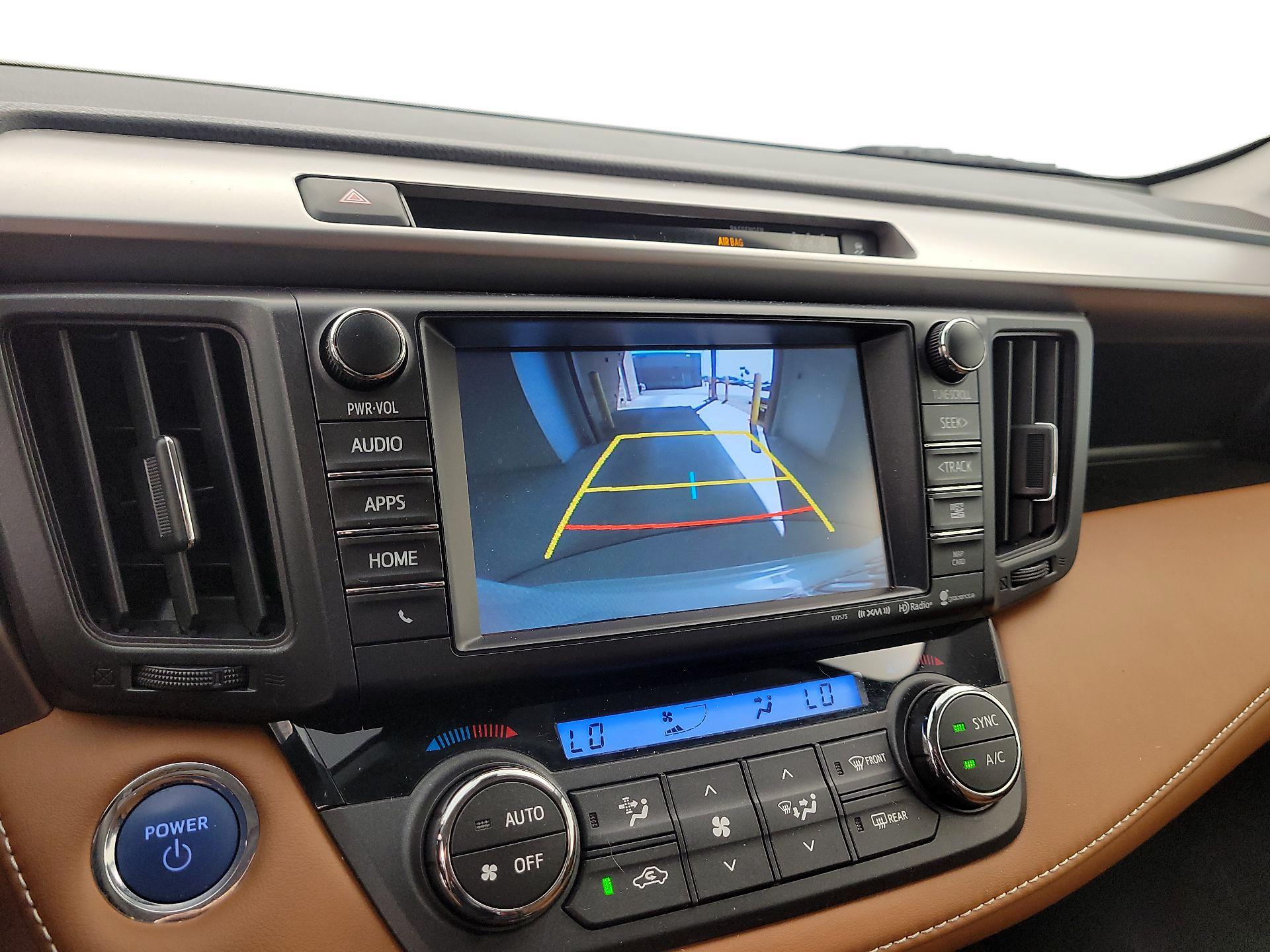 Thumbnail: 2017 Toyota RAV4 - 15
