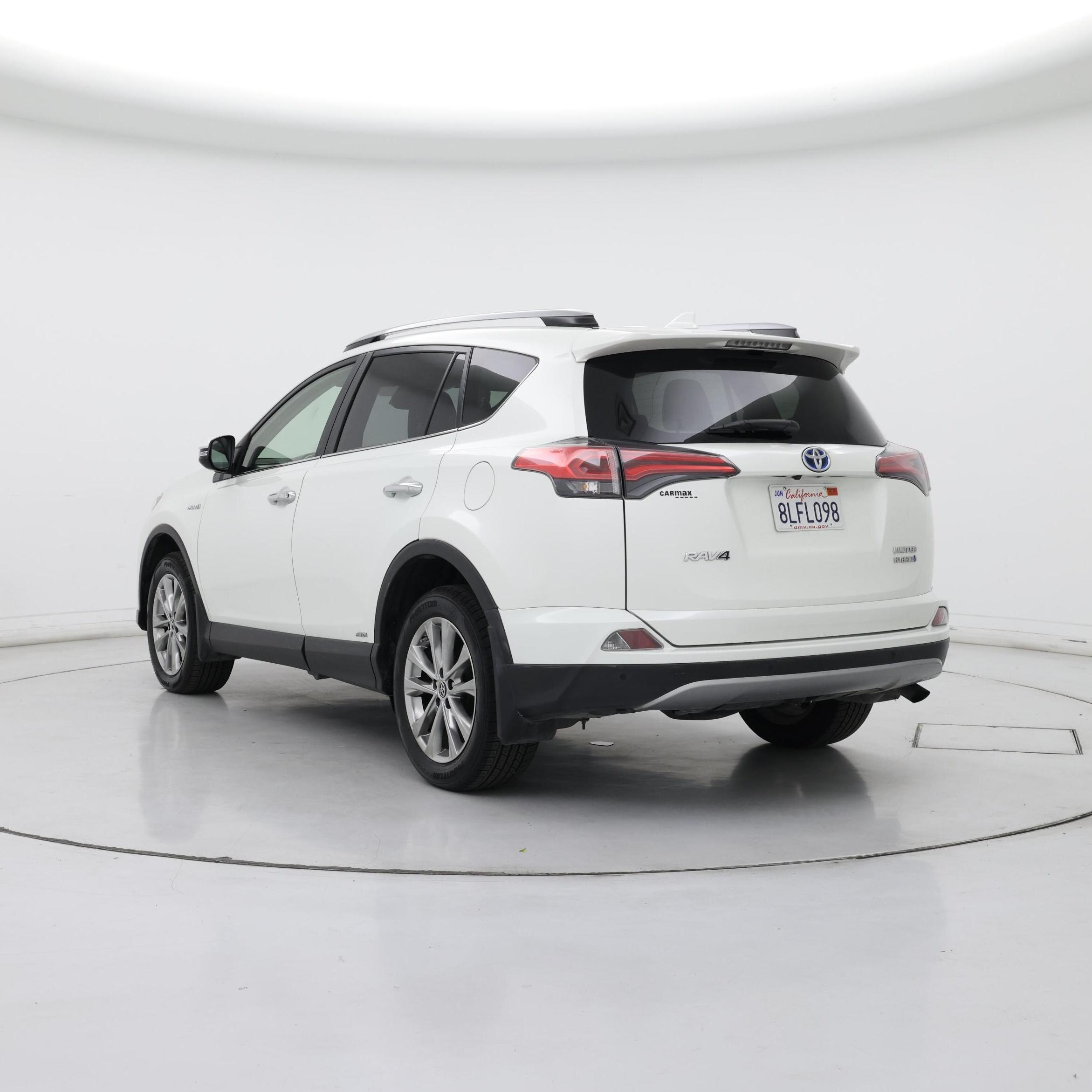 Thumbnail: 2017 Toyota RAV4 - 2