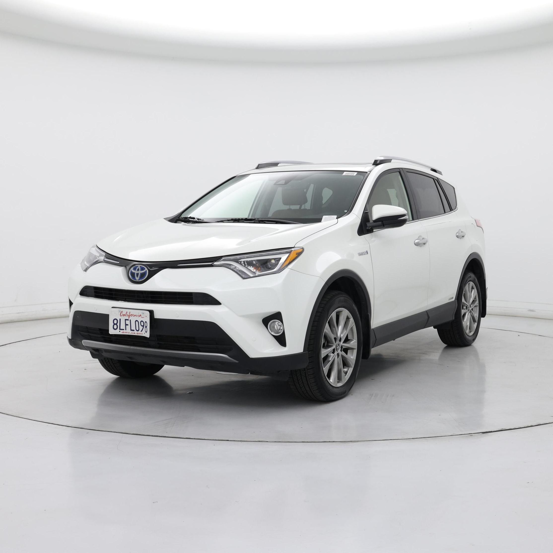 Thumbnail: 2017 Toyota RAV4 - 4