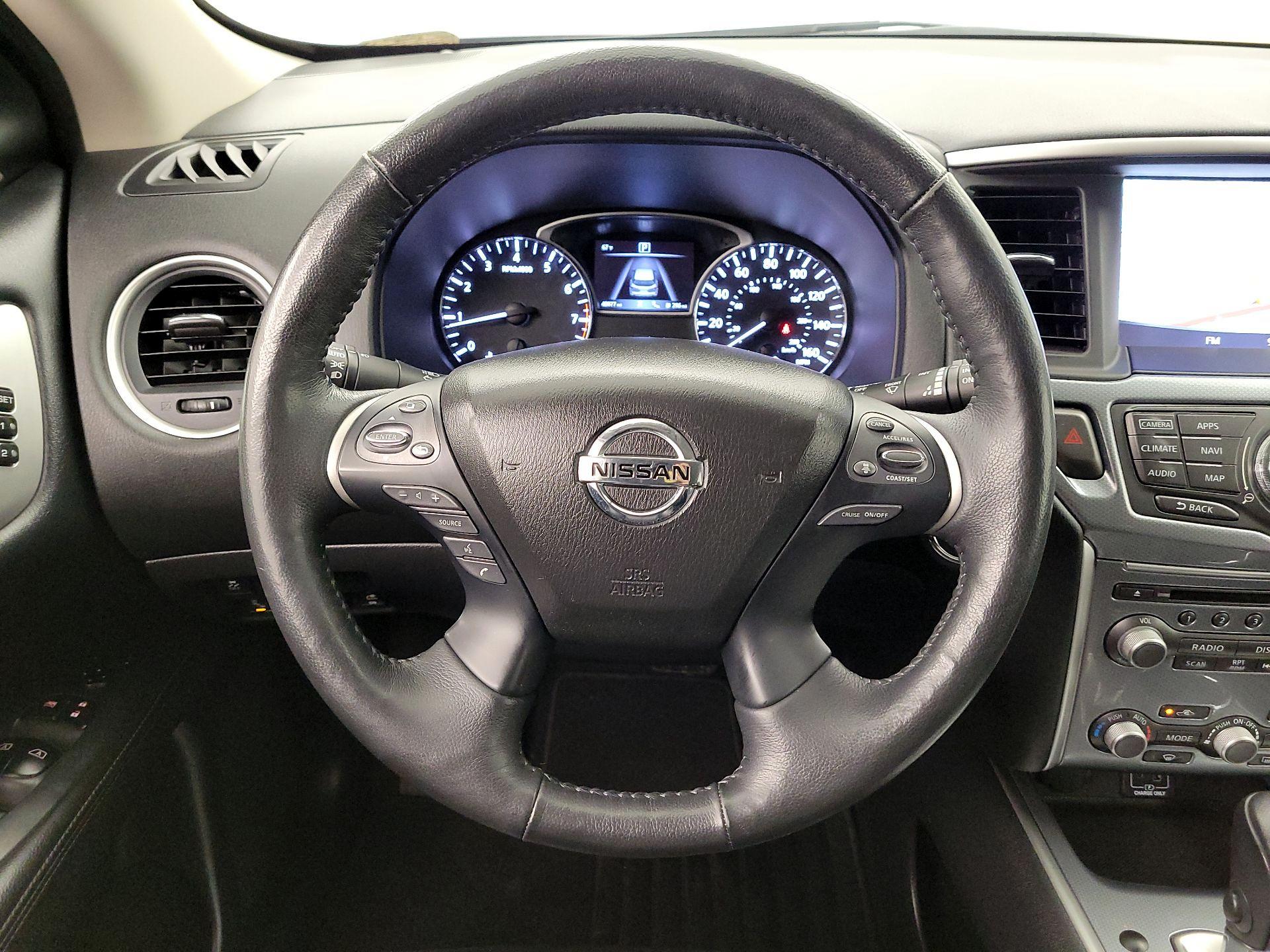 Thumbnail: 2019 Nissan Pathfinder - 10