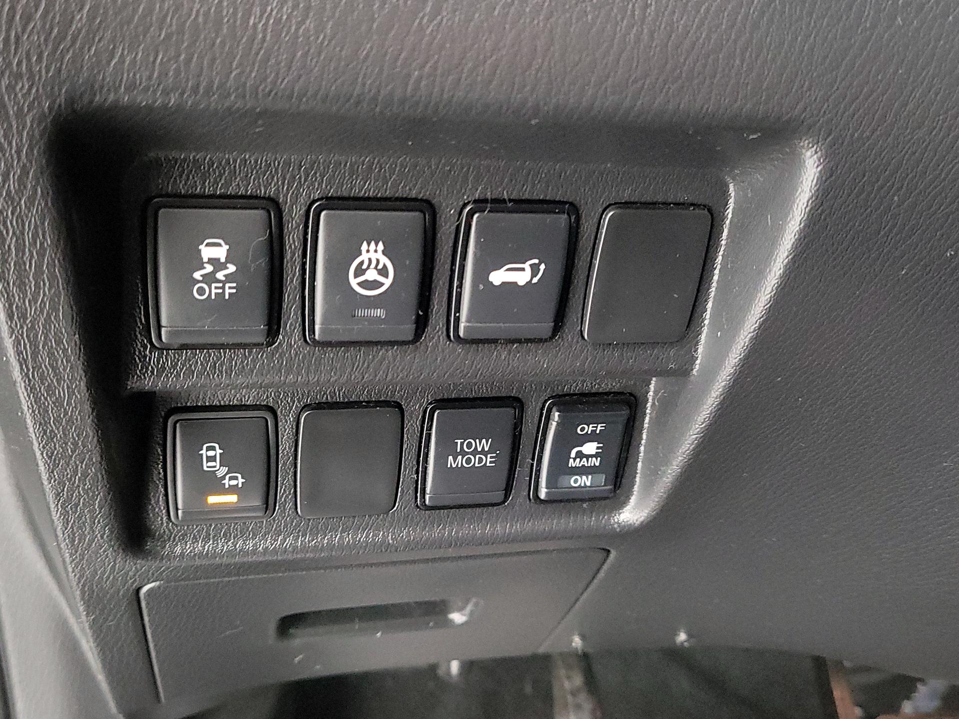 Thumbnail: 2019 Nissan Pathfinder - 13