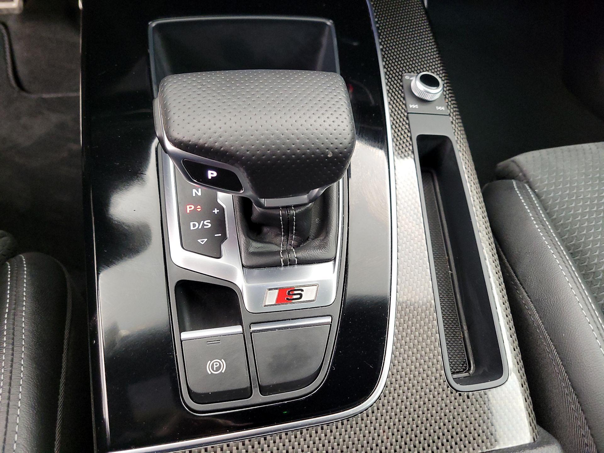 Thumbnail: 2022 Audi SQ5 - 17