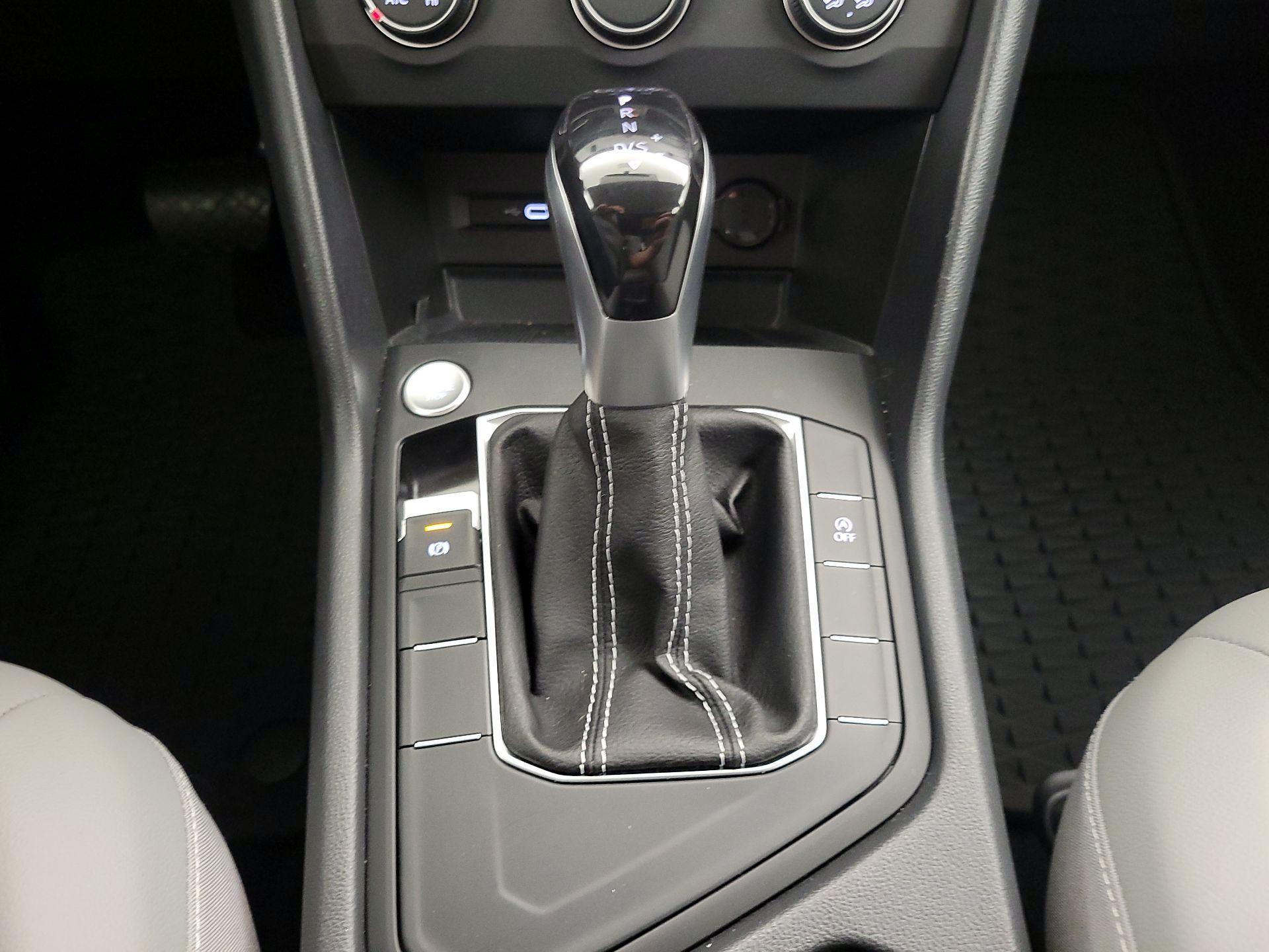 Thumbnail: 2022 Volkswagen Taos - 17