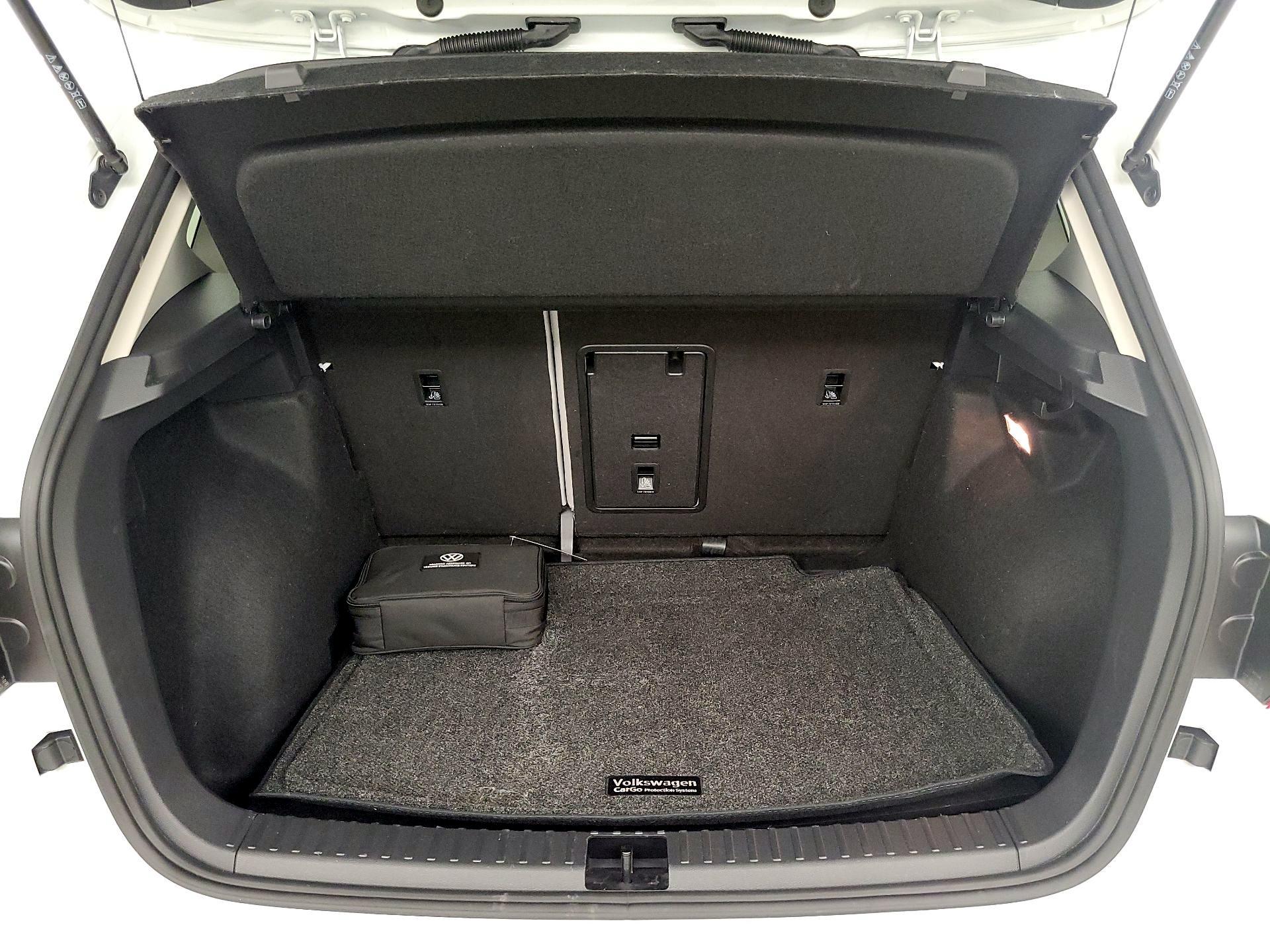 Thumbnail: 2022 Volkswagen Taos - 20