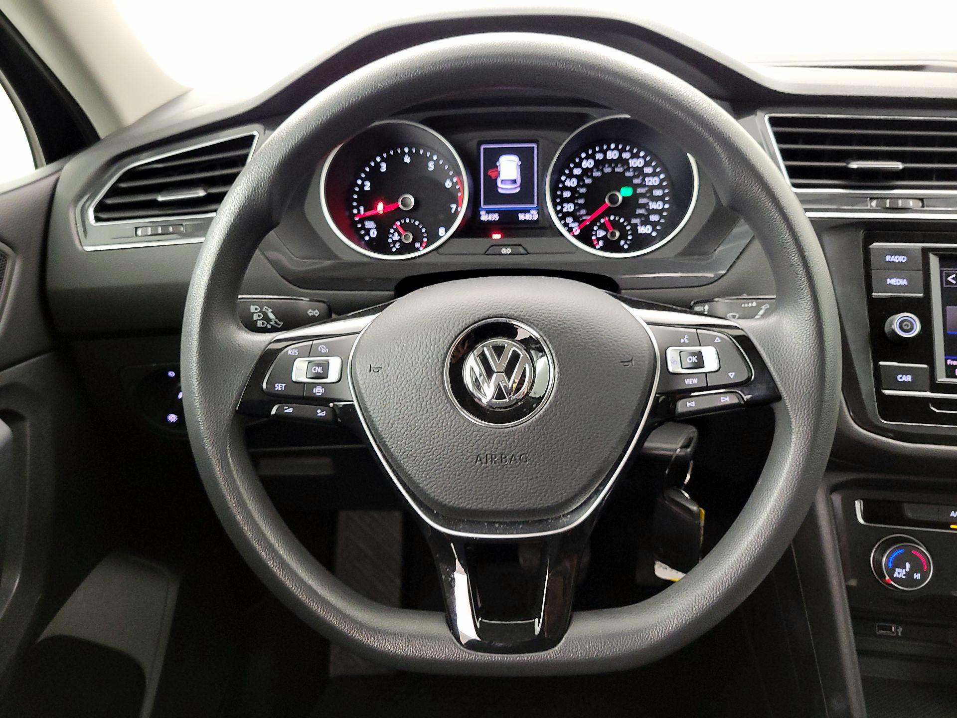 Thumbnail: 2019 Volkswagen Tiguan - 10