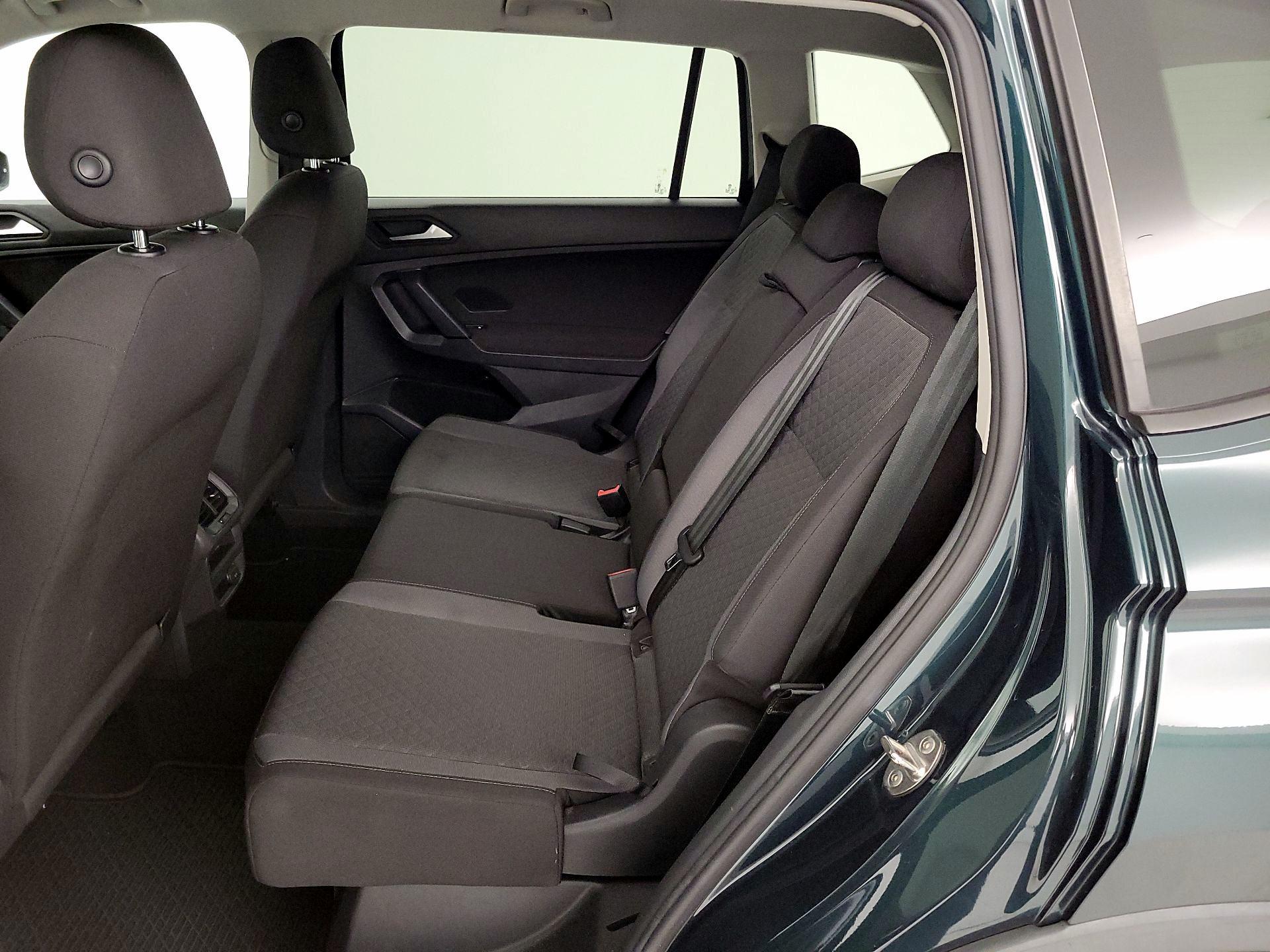 Thumbnail: 2019 Volkswagen Tiguan - 19