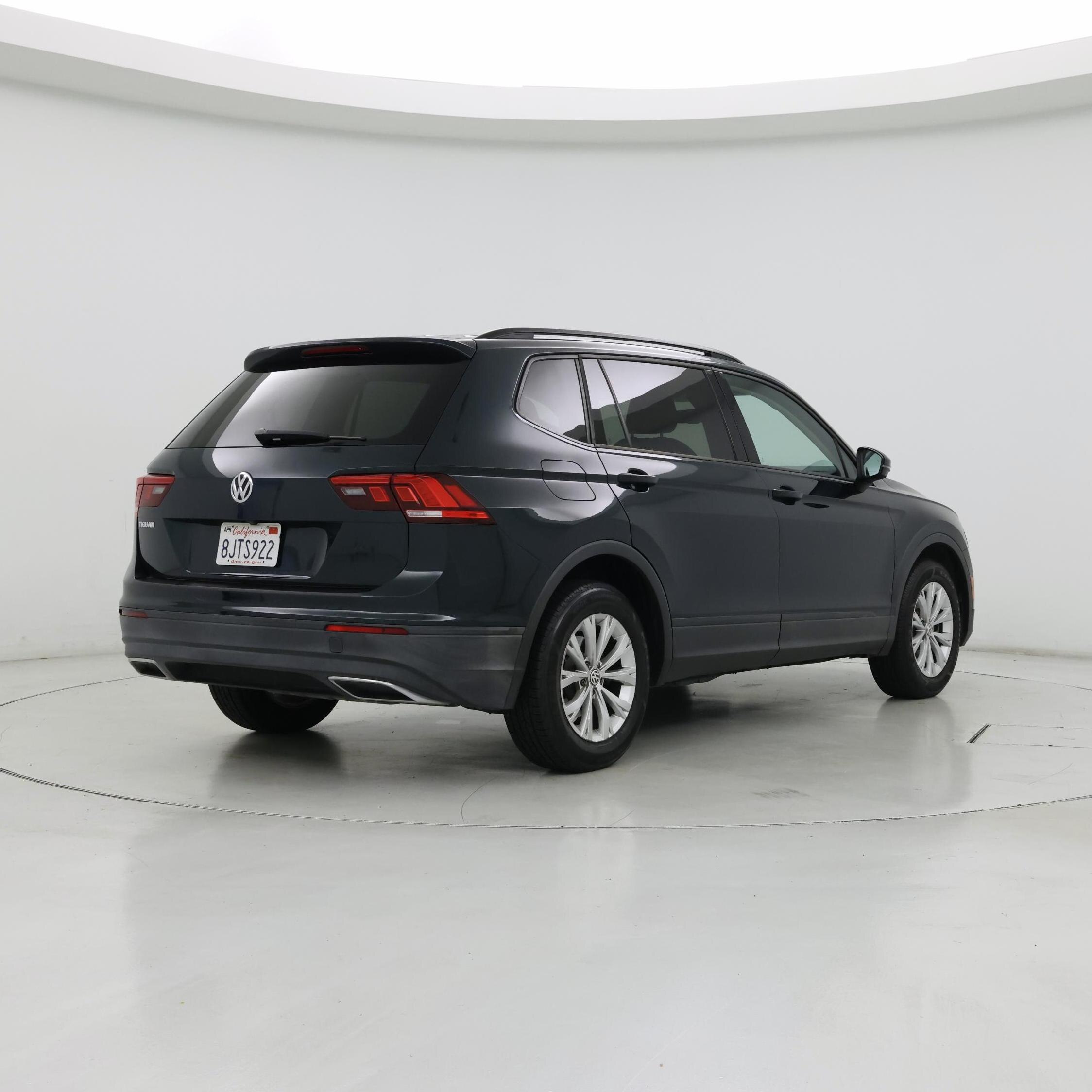 Thumbnail: 2019 Volkswagen Tiguan - 8