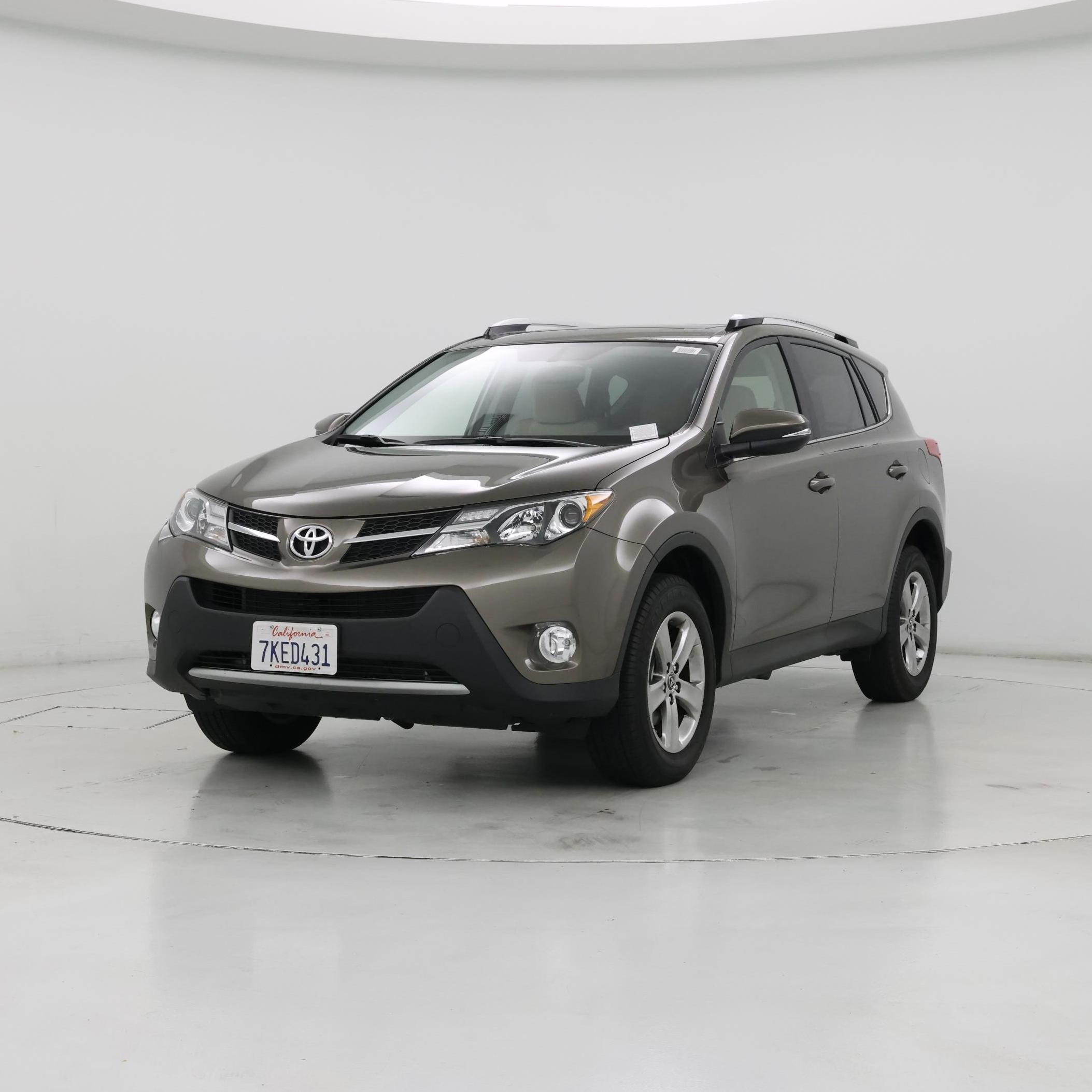 Thumbnail: 2015 Toyota RAV4 - 4