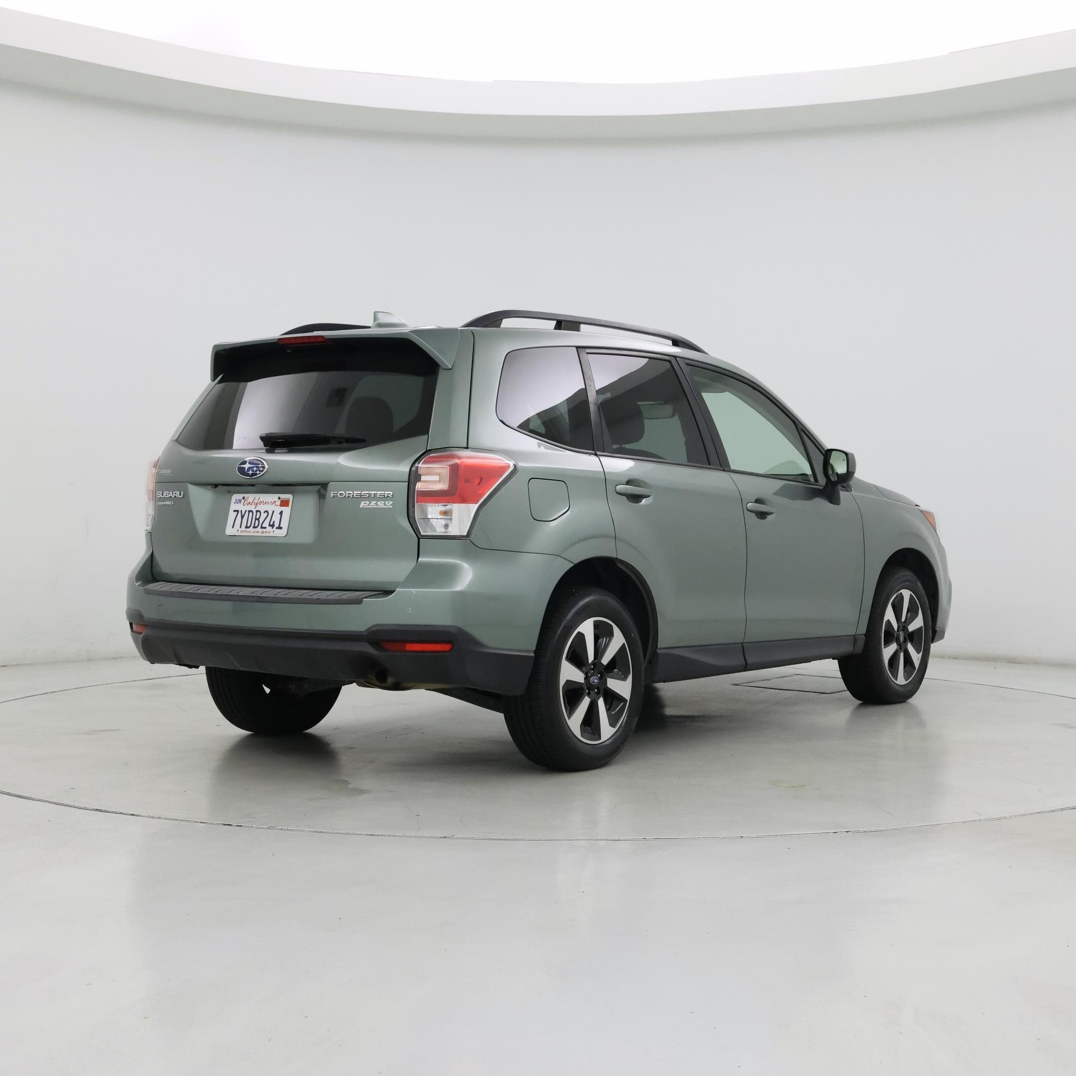 Thumbnail: 2017 Subaru Forester - 8