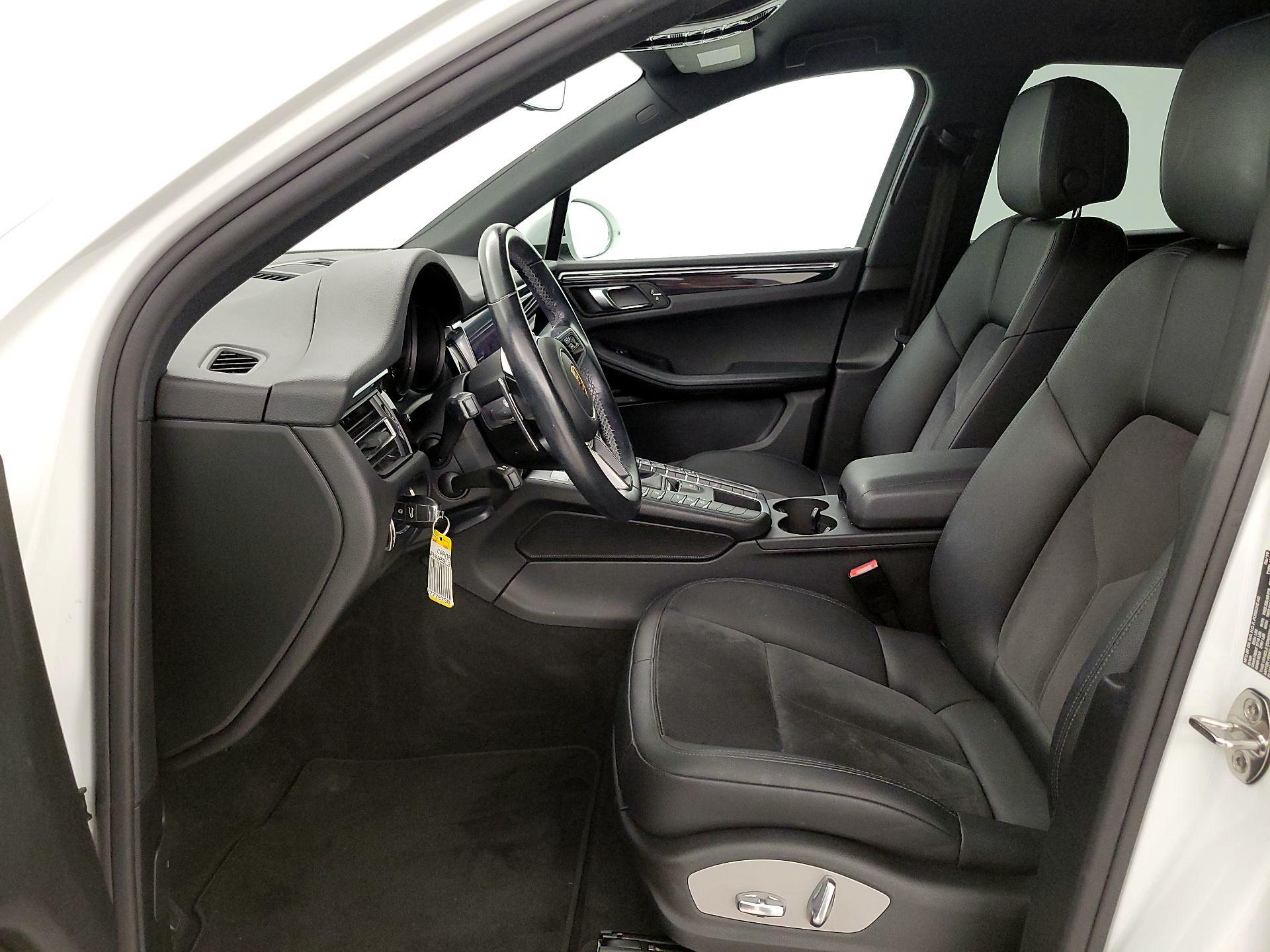 Thumbnail: 2019 Porsche Macan - 11